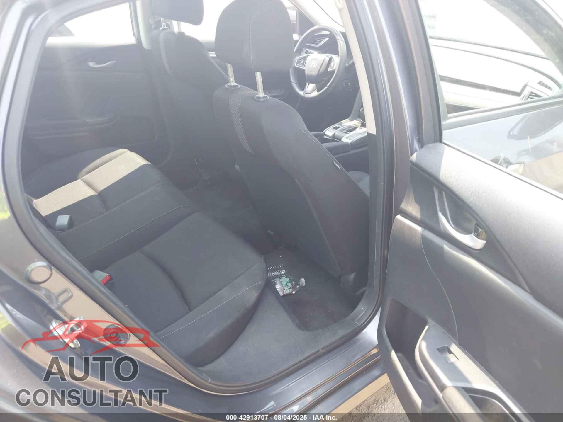 HONDA CIVIC 2019 - 2HGFC2F63KH558451