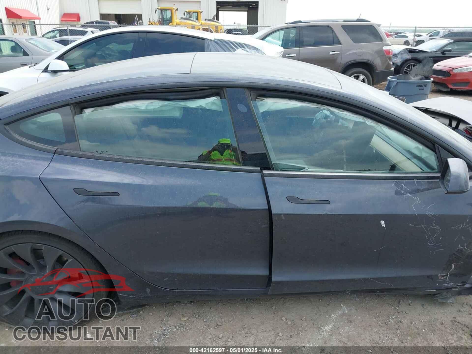 TESLA MODEL 3 2023 - 5YJ3E1EC1PF678145