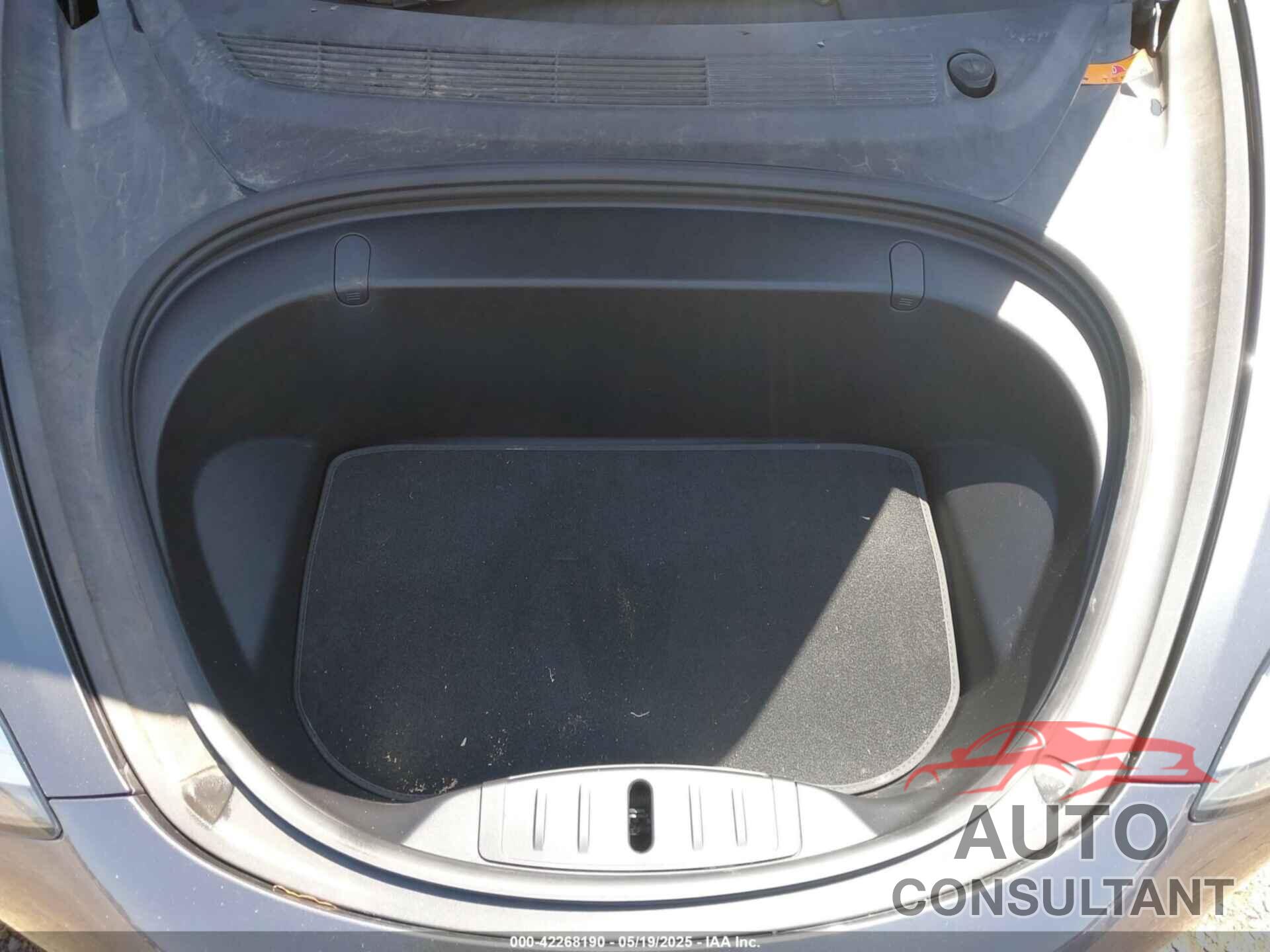 TESLA MODEL 3 2018 - 5YJ3E1EB8JF105886