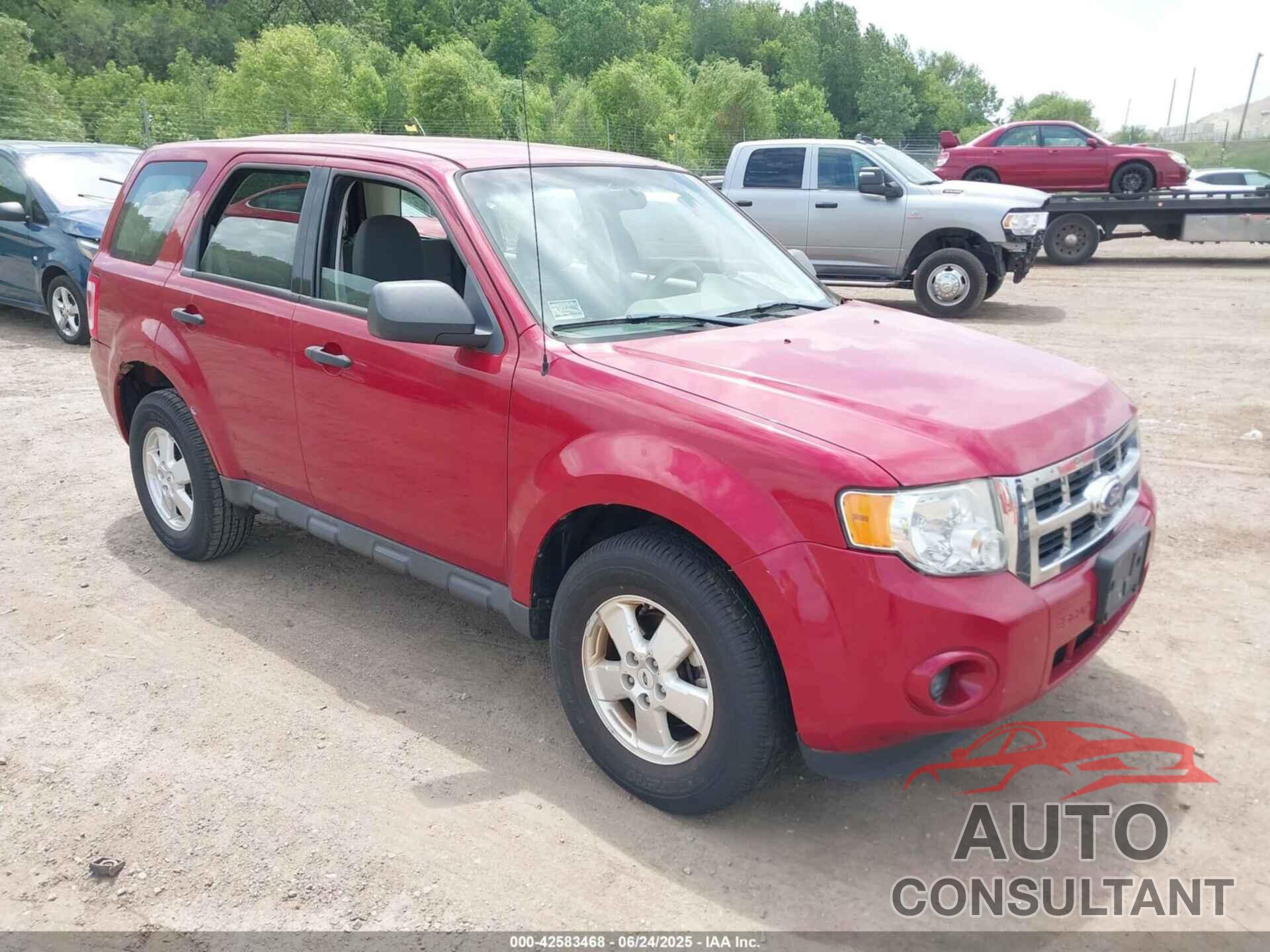 FORD ESCAPE 2011 - 1FMCU0C74BKC02739