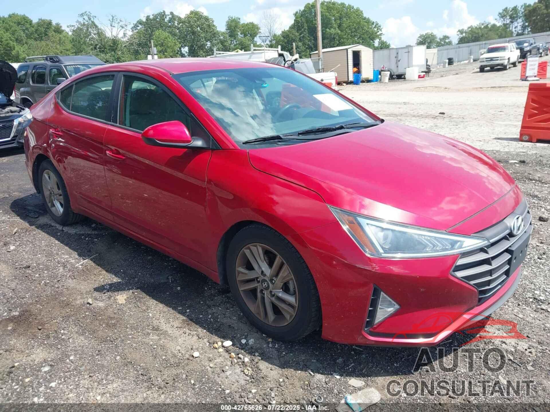 HYUNDAI ELANTRA 2019 - 5NPD84LF8KH418409