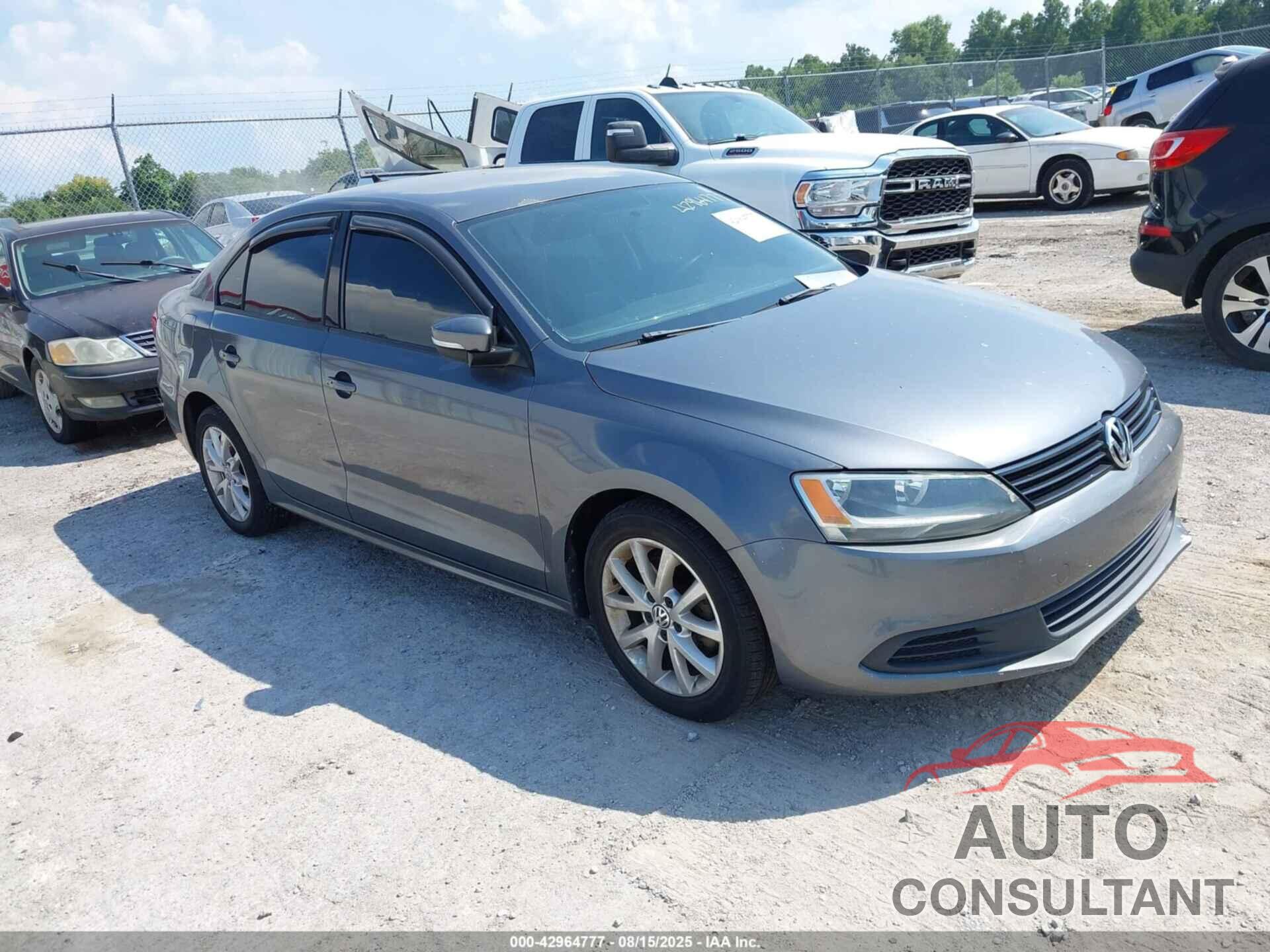 VOLKSWAGEN JETTA 2011 - 3VWBX7AJ7BM388359