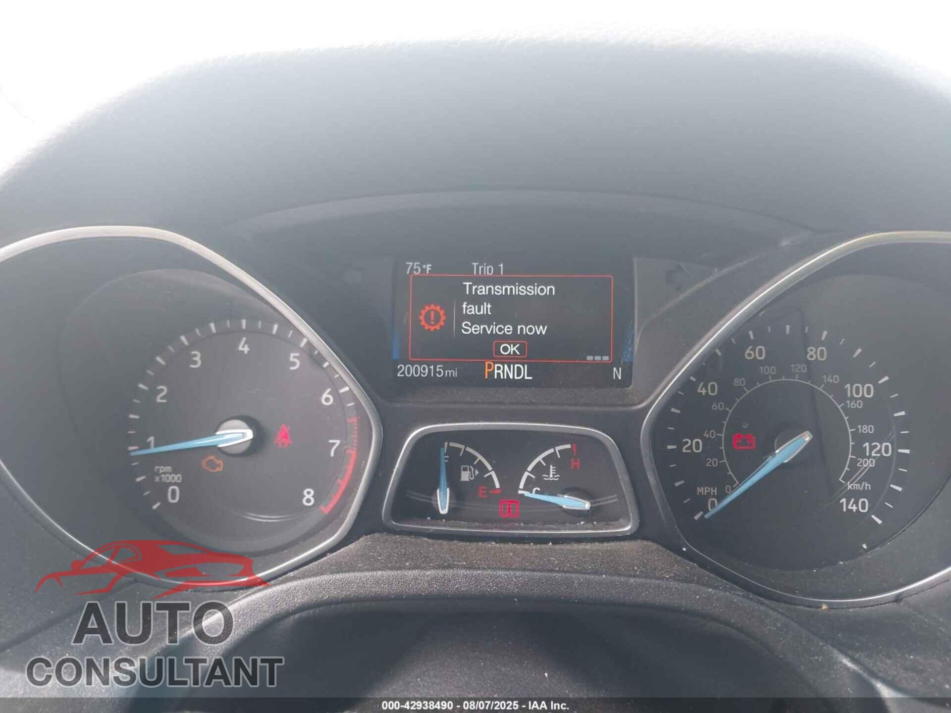 FORD FOCUS 2015 - 1FADP3K23FL250195