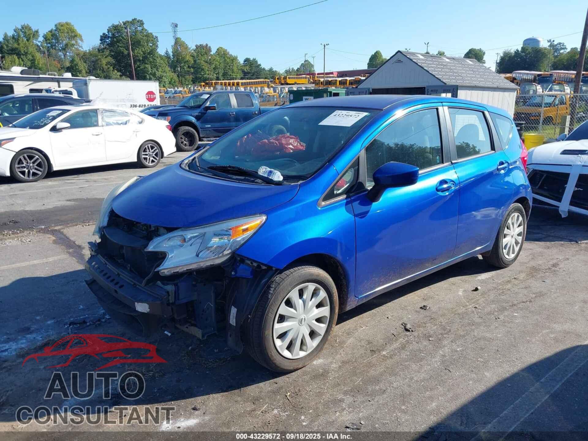 NISSAN VERSA NOTE 2015 - 3N1CE2CP2FL383067