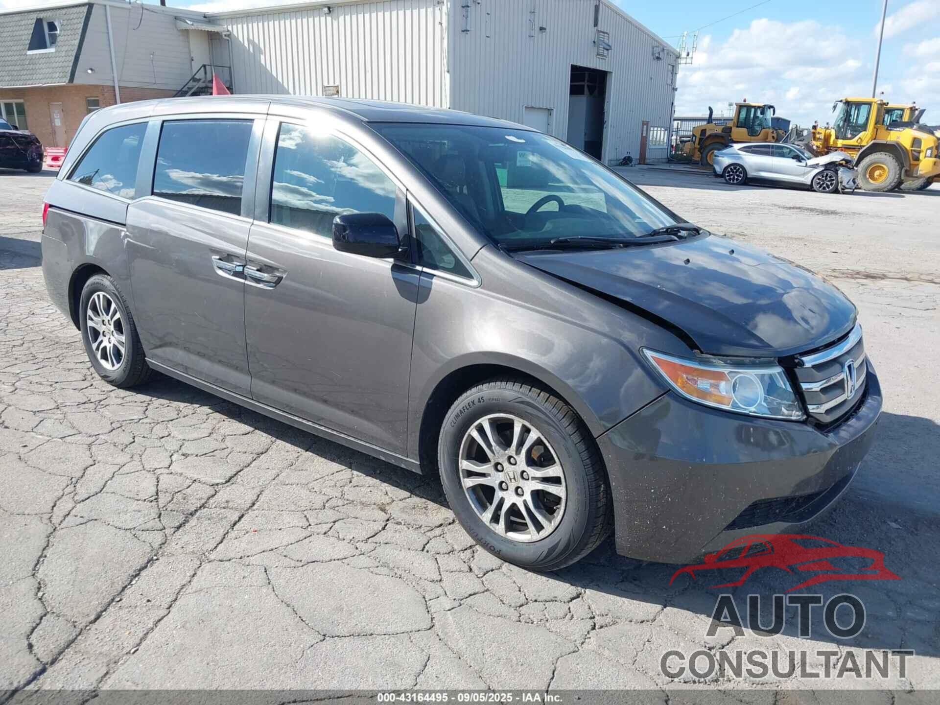 HONDA ODYSSEY 2013 - 5FNRL5H65DB009739