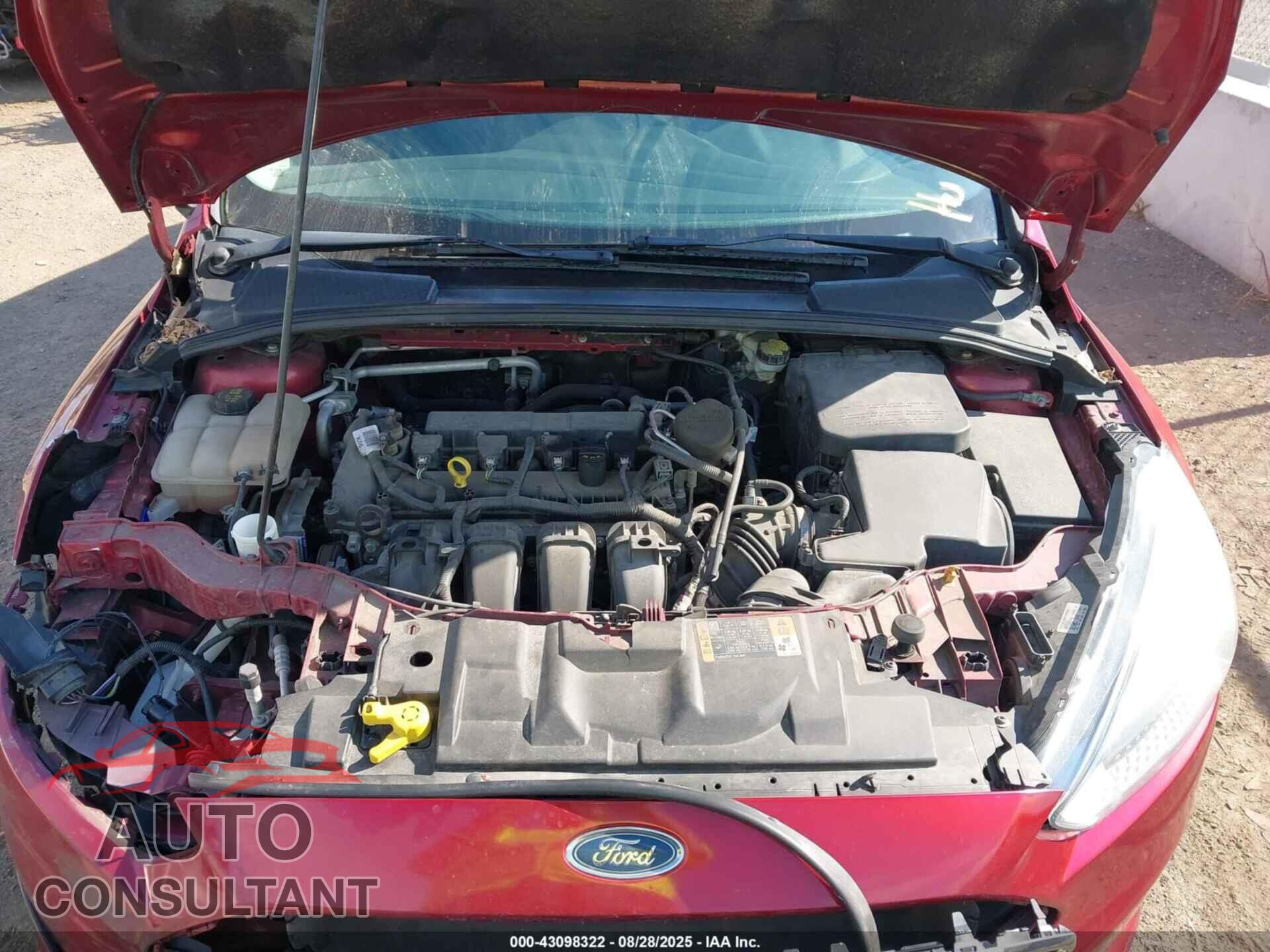 FORD FOCUS 2015 - 1FADP3F21FL247693