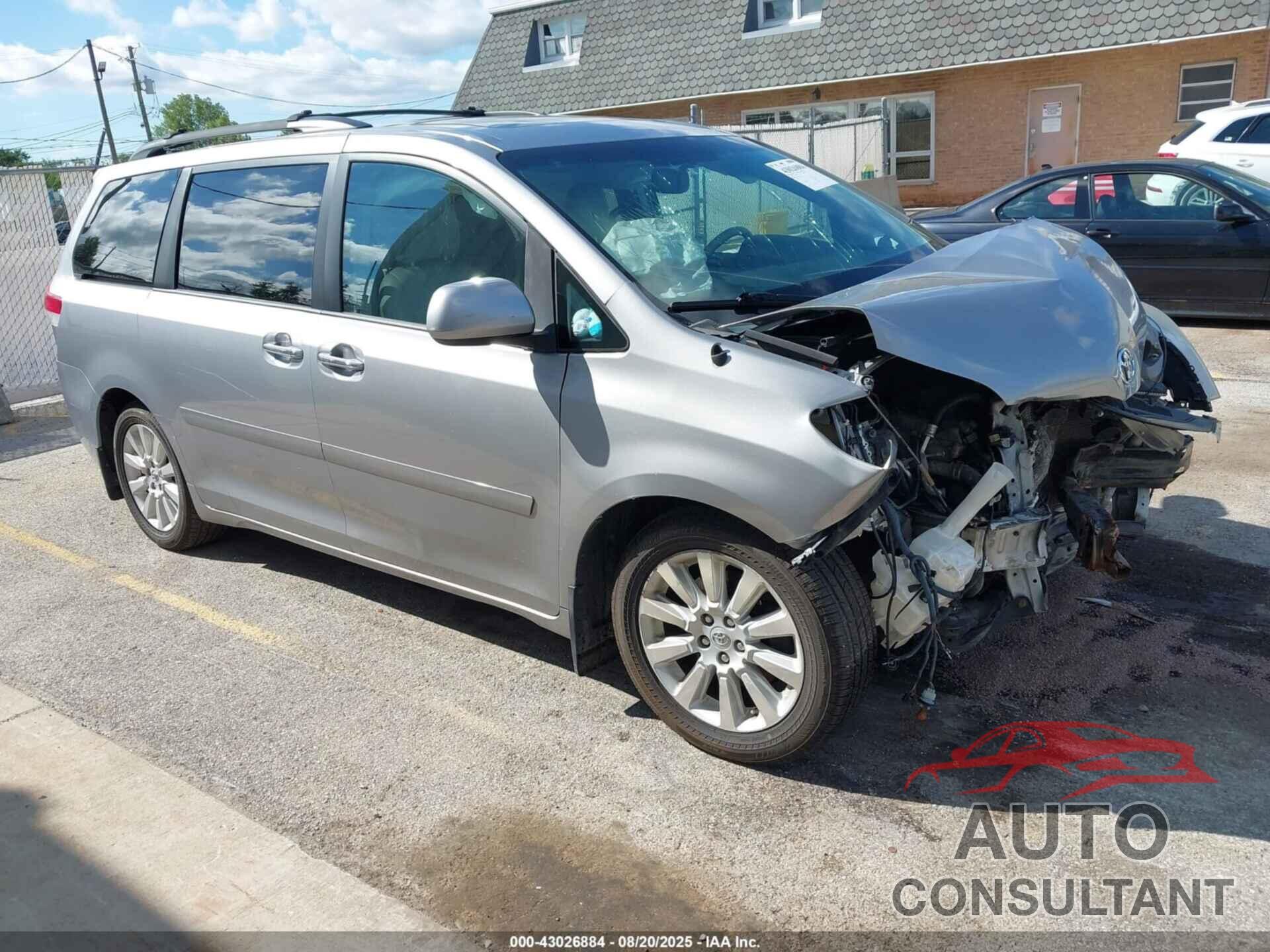 TOYOTA SIENNA 2013 - 5TDDK3DC3DS056289
