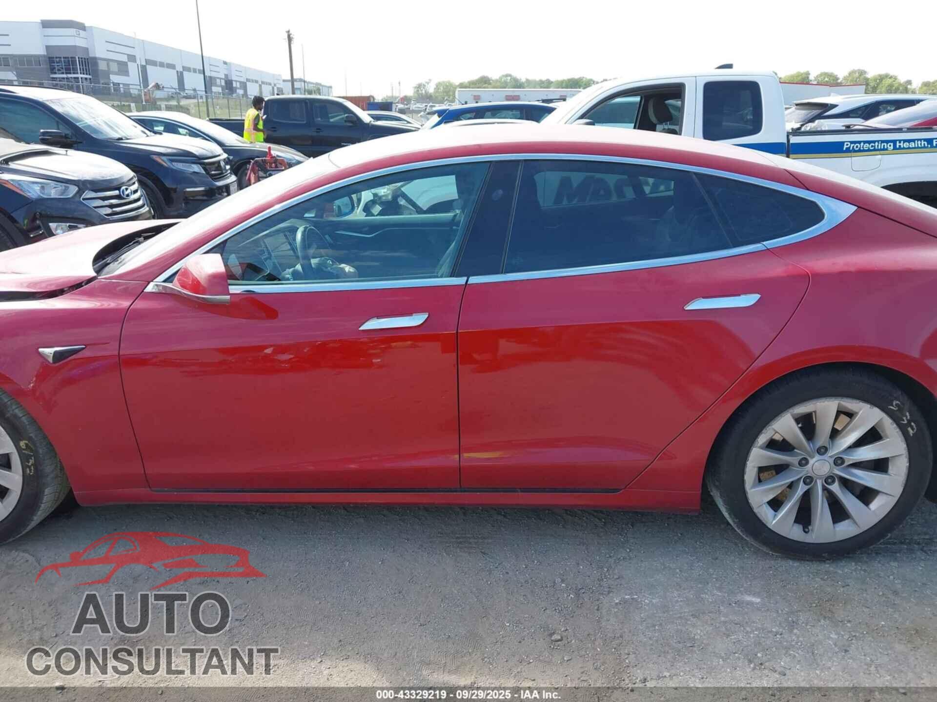 TESLA MODEL S 2016 - 5YJSA1E29GF160993