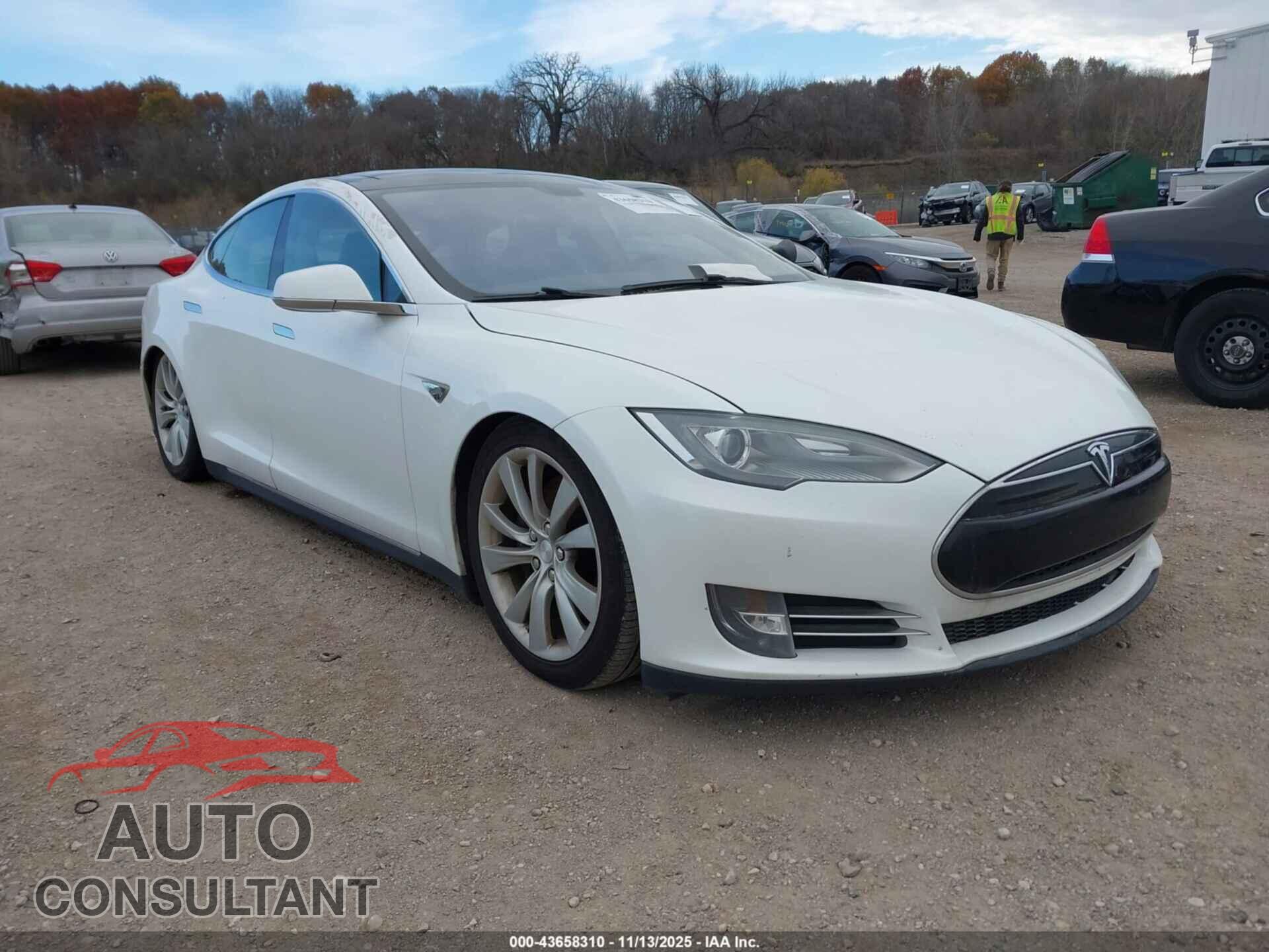 TESLA MODEL S 2012 - 5YJSA1DP0CFS01096