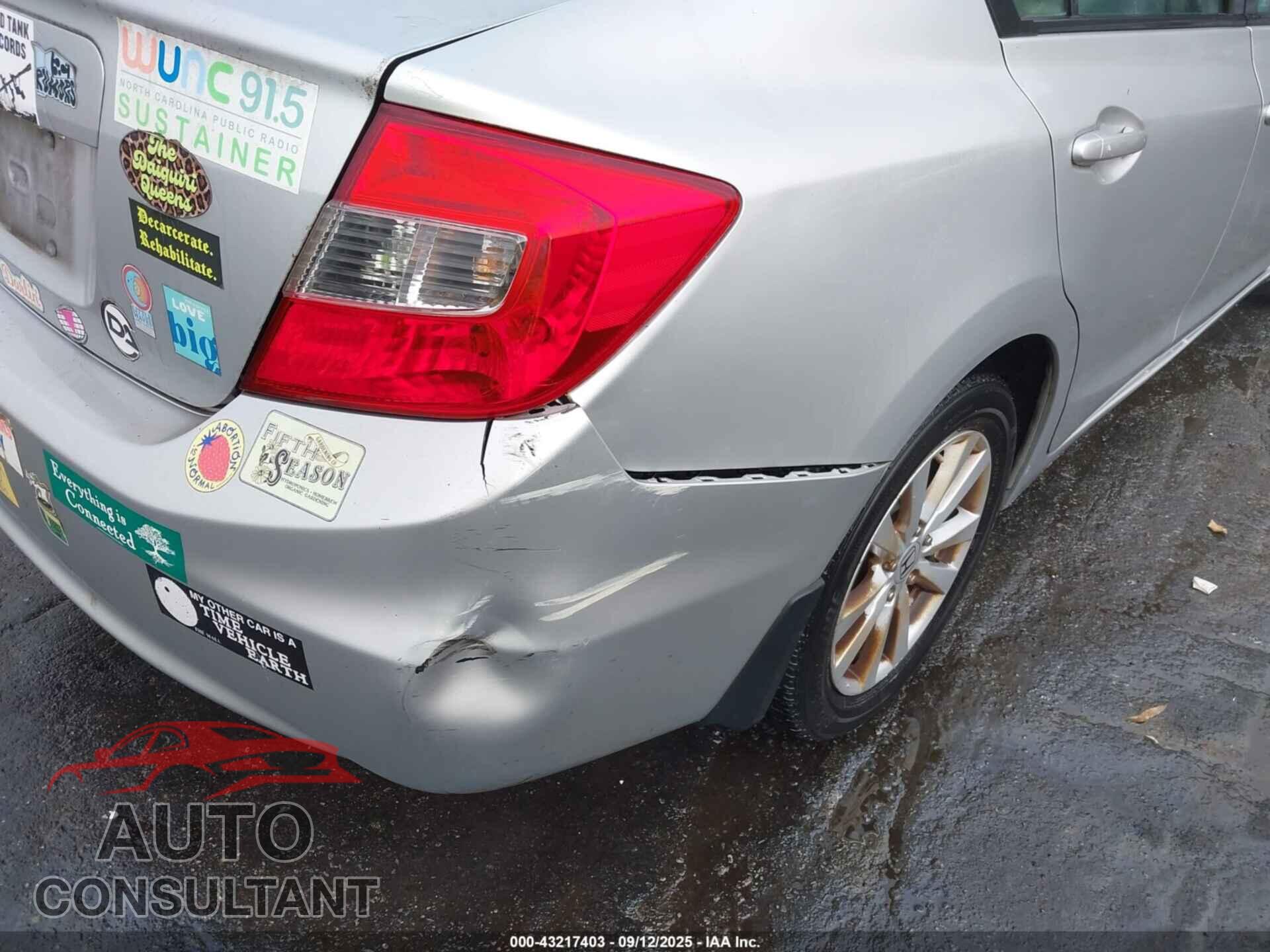 HONDA CIVIC 2012 - 2HGFB2F86CH519407