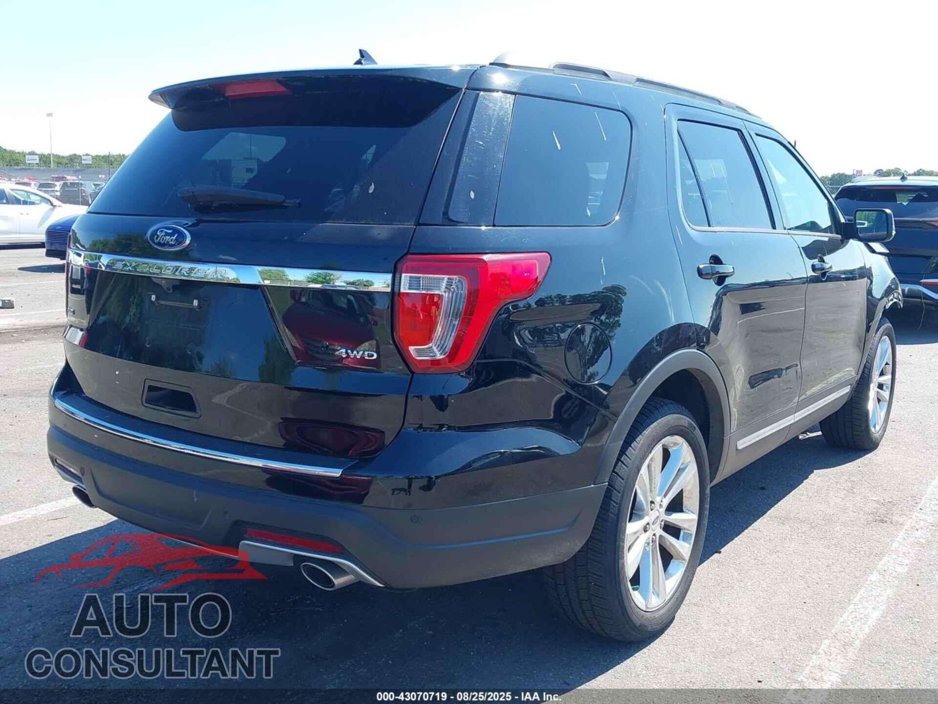 FORD EXPLORER 2018 - 1FM5K8D82JGB50355