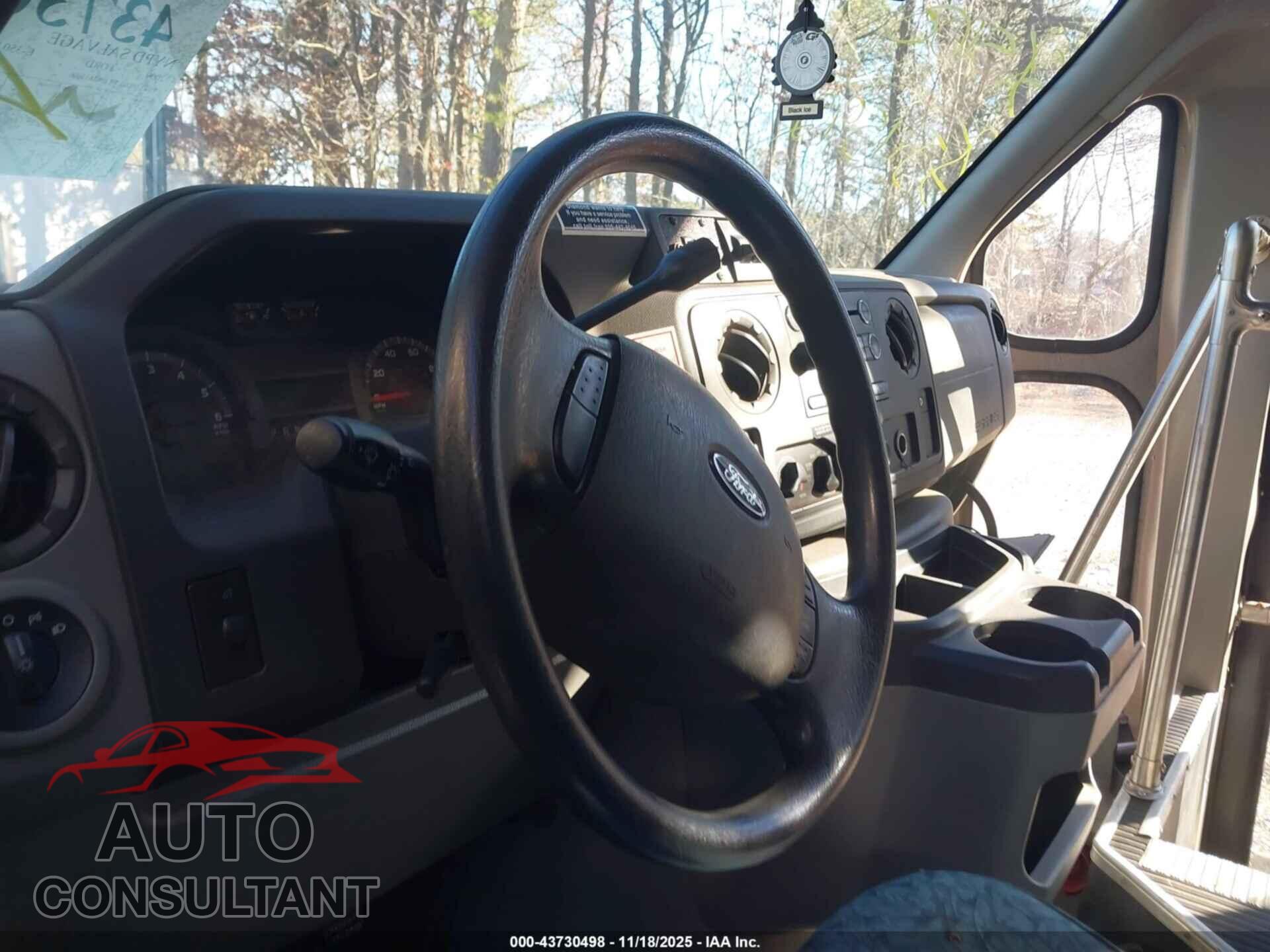 FORD E-350 CUTAWAY 2009 - 1FDEE35L09DA17006