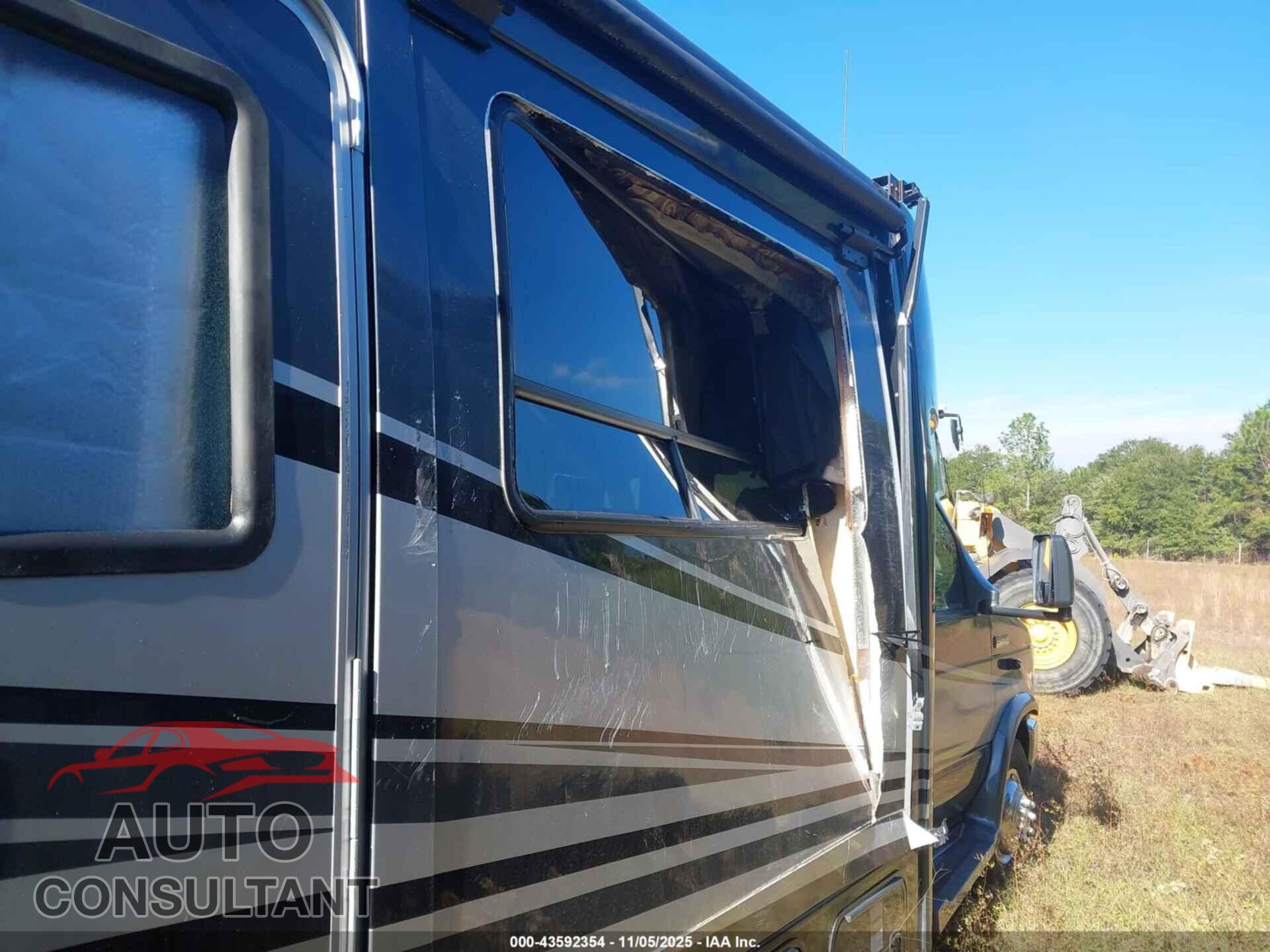 FORD E-450 CUTAWAY 2011 - 1FDXE4FS8BDA16681