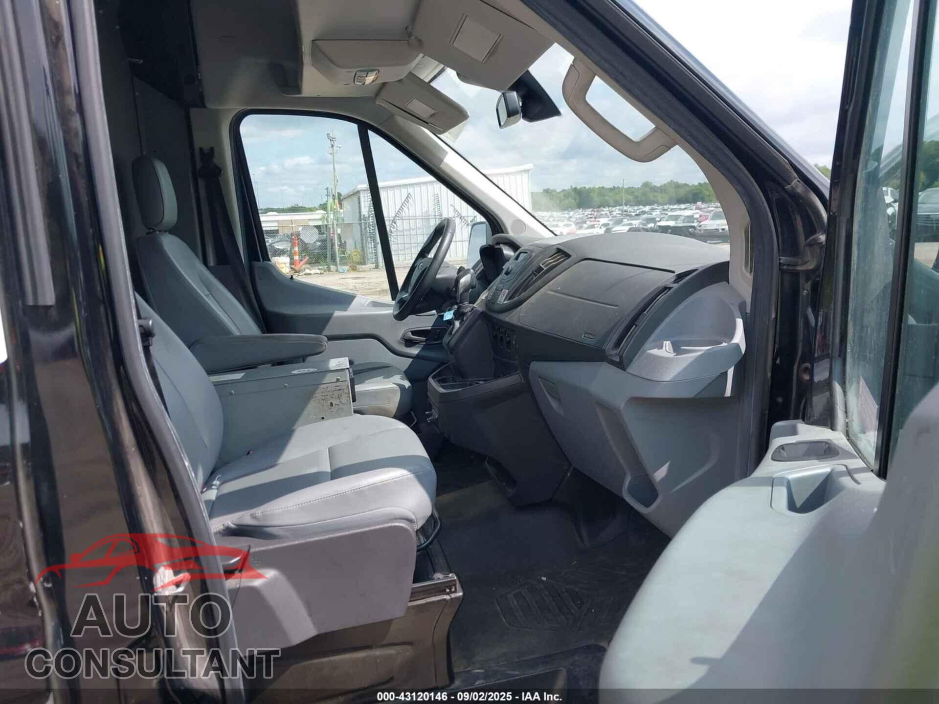 FORD TRANSIT-250 2017 - 1FTYR2XM7HKB54640