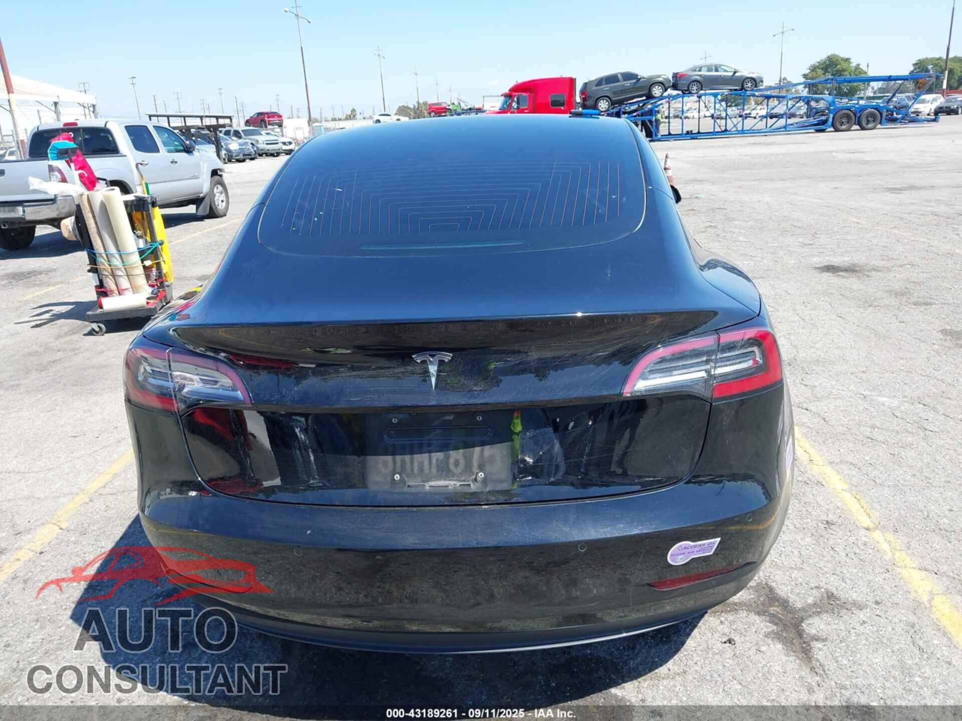 TESLA MODEL 3 2018 - 5YJ3E1EA0JF155267