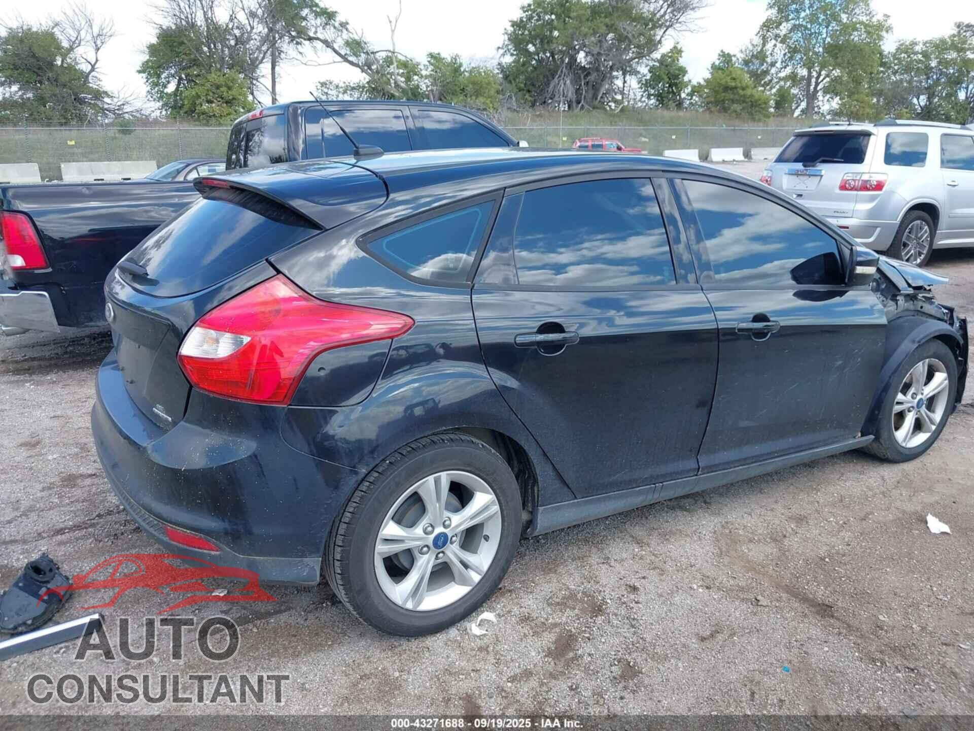 FORD FOCUS 2014 - 1FADP3K2XEL109977