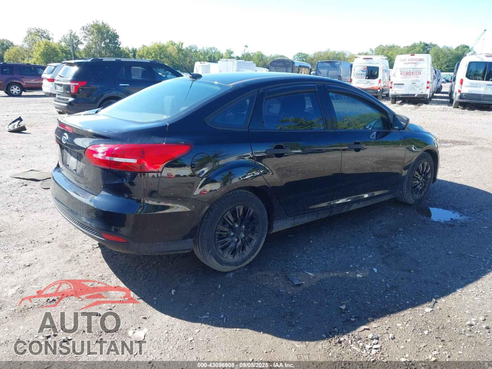 FORD FOCUS 2017 - 1FADP3E20HL334599