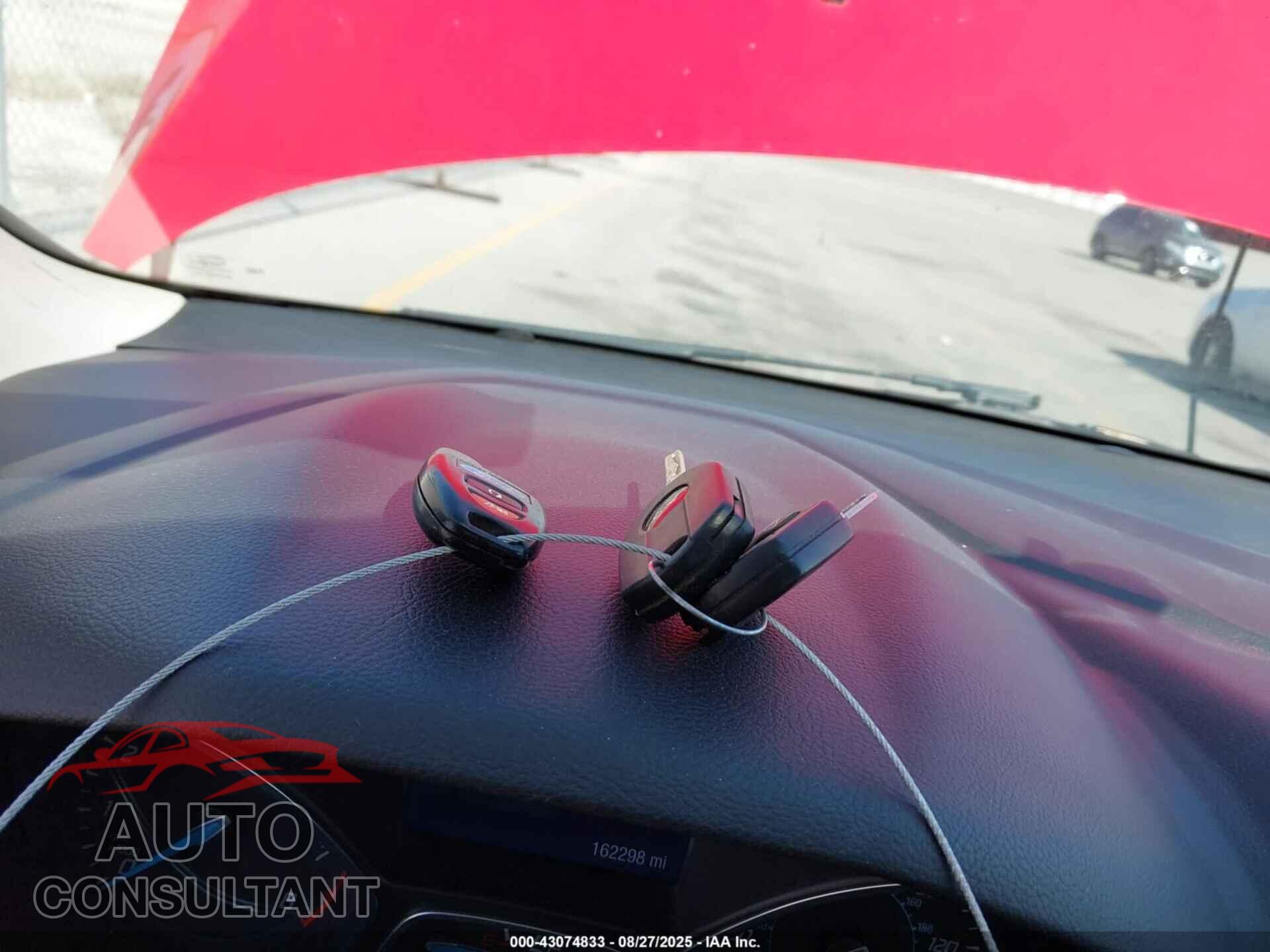 FORD FOCUS 2014 - 1FADP3F27EL258972
