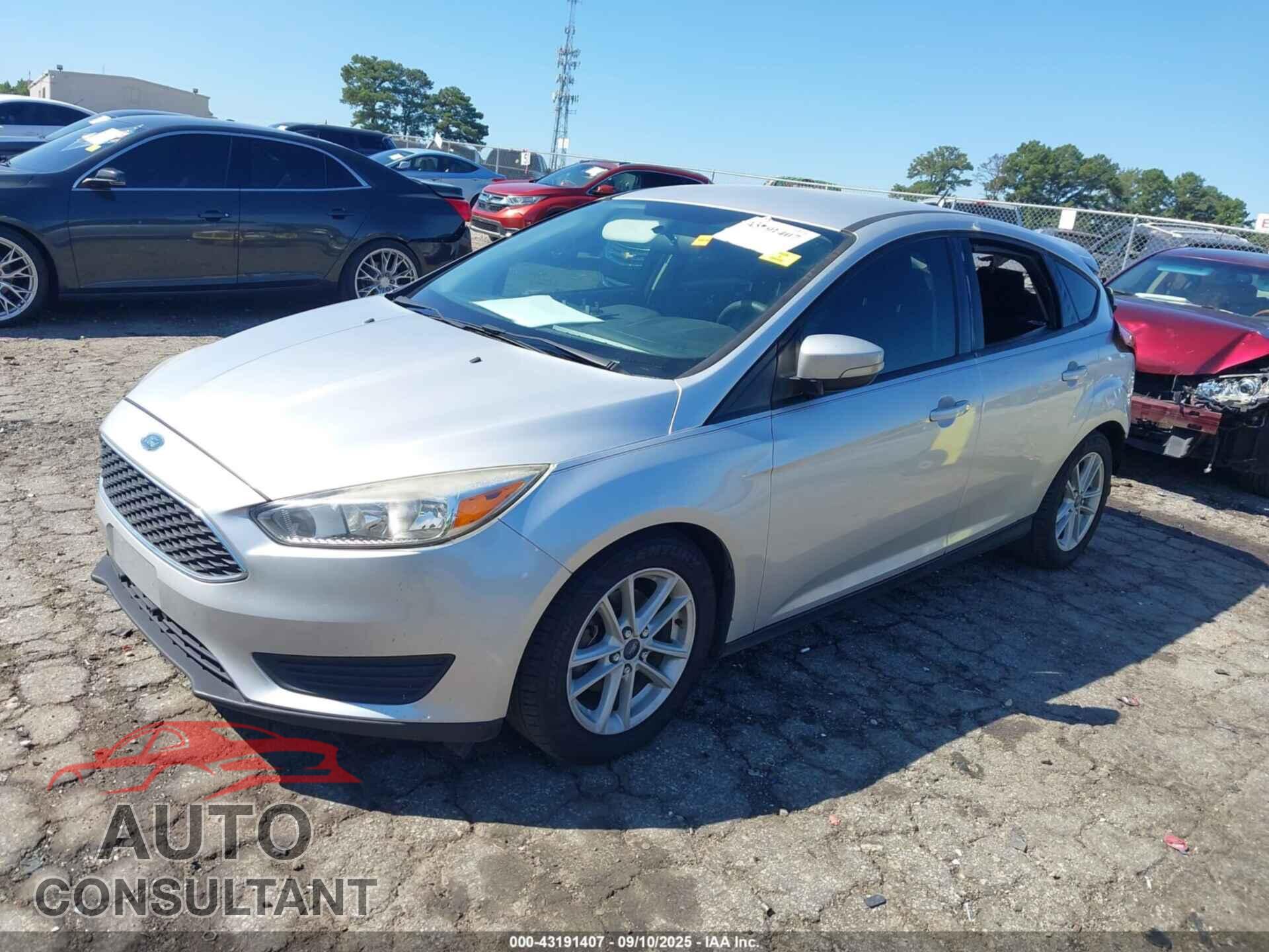 FORD FOCUS 2017 - 1FADP3K24HL322864