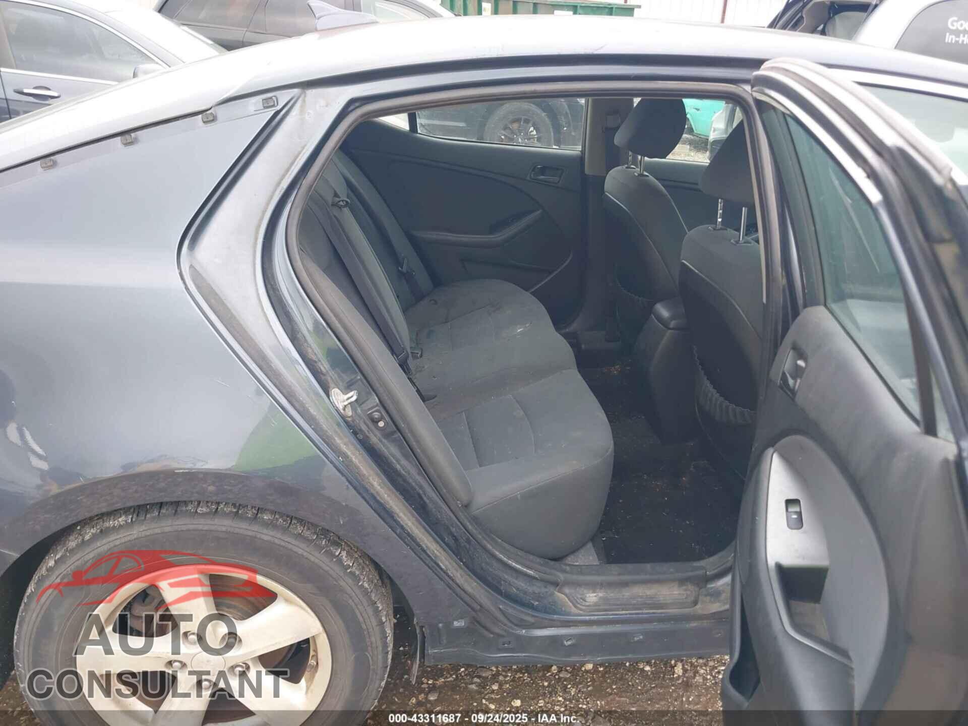KIA OPTIMA 2015 - KNAGM4A79F5539005