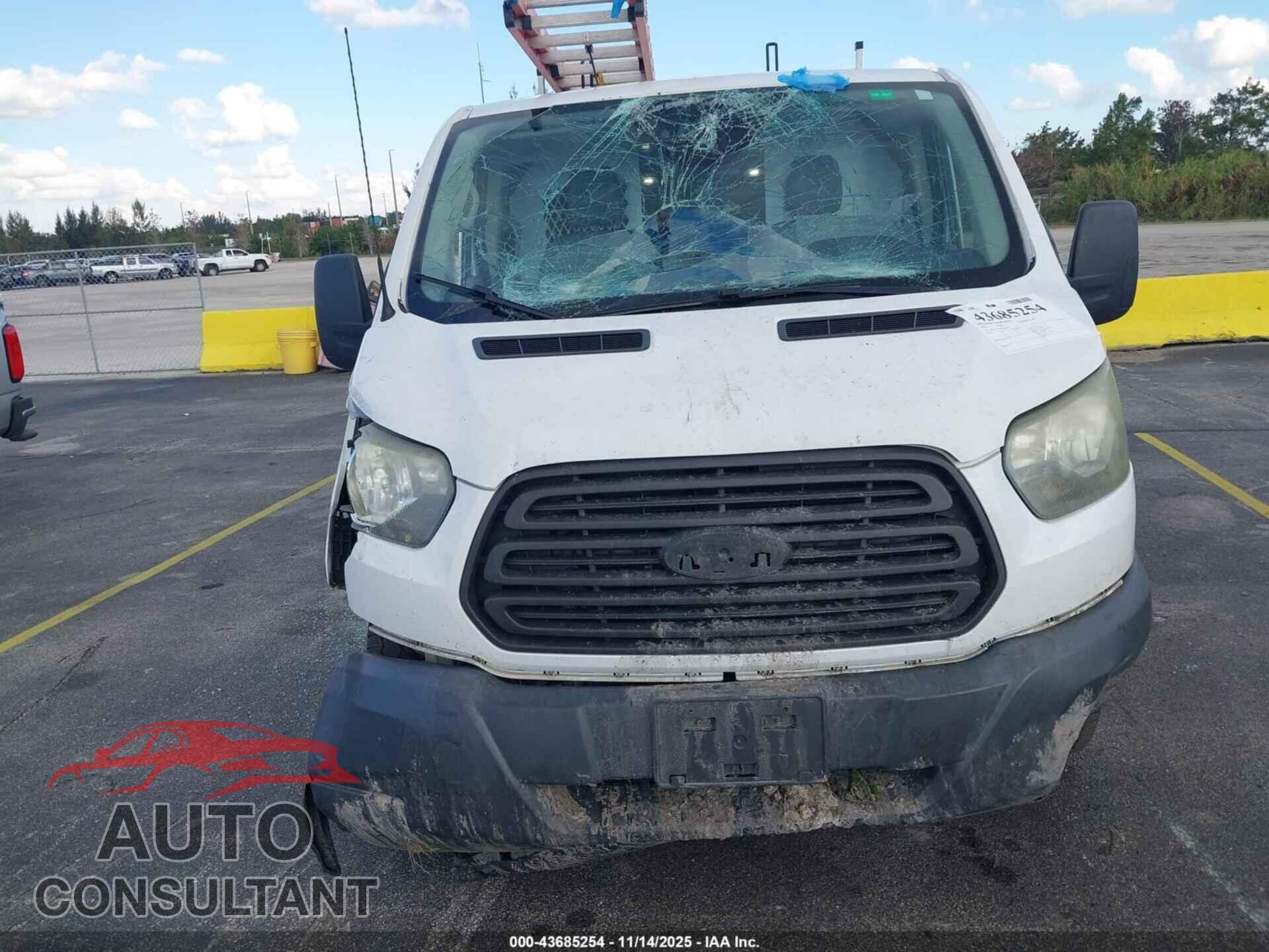 FORD TRANSIT-150 2016 - 1FTYE1YM5GKB15631