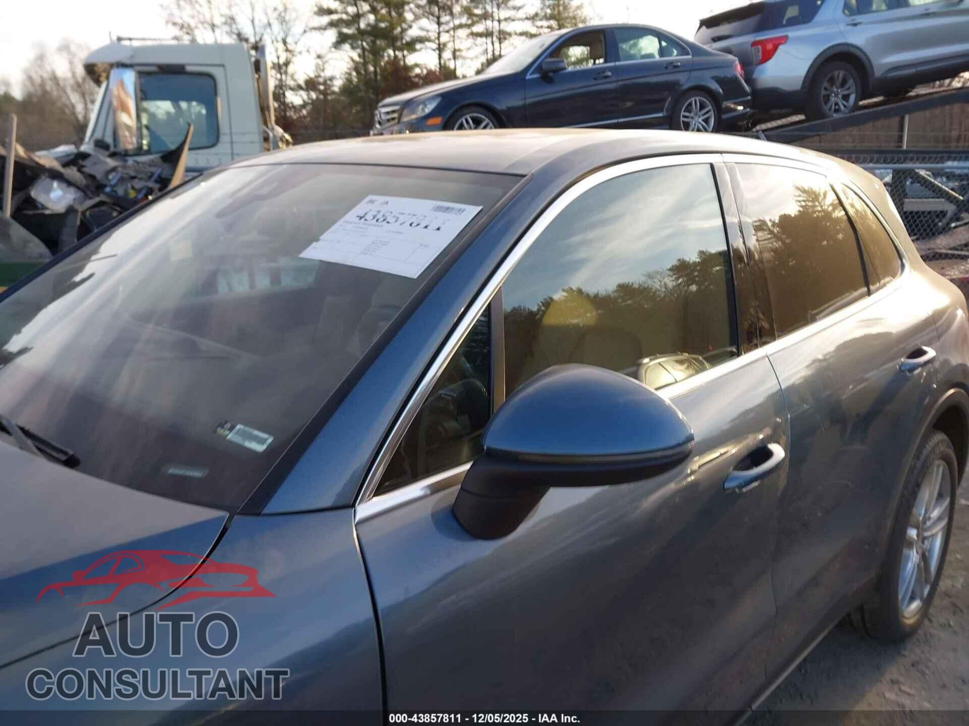 PORSCHE CAYENNE 2019 - WP1AA2AY1KDA06563