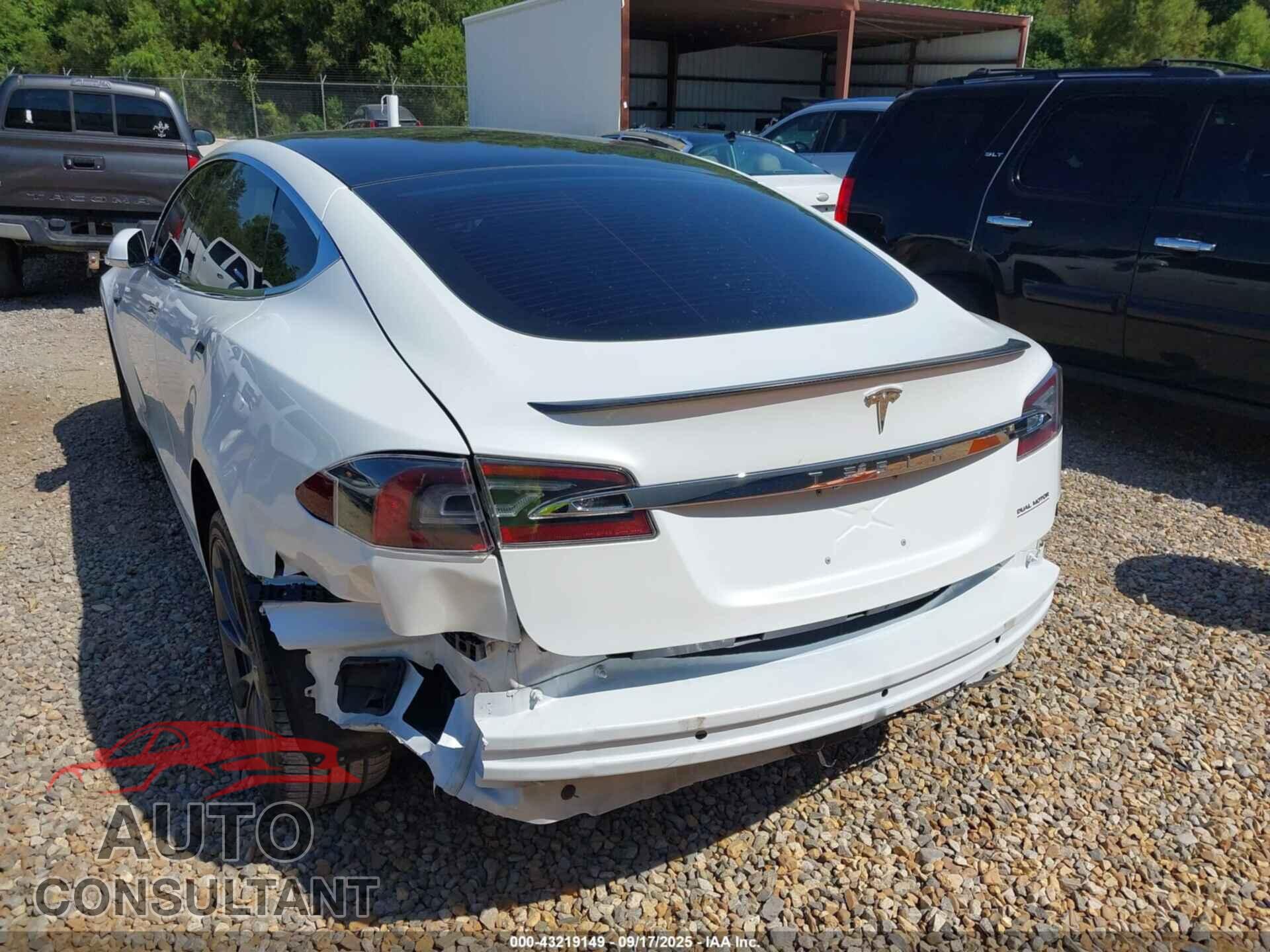 TESLA MODEL S 2020 - 5YJSA1E41LF364165
