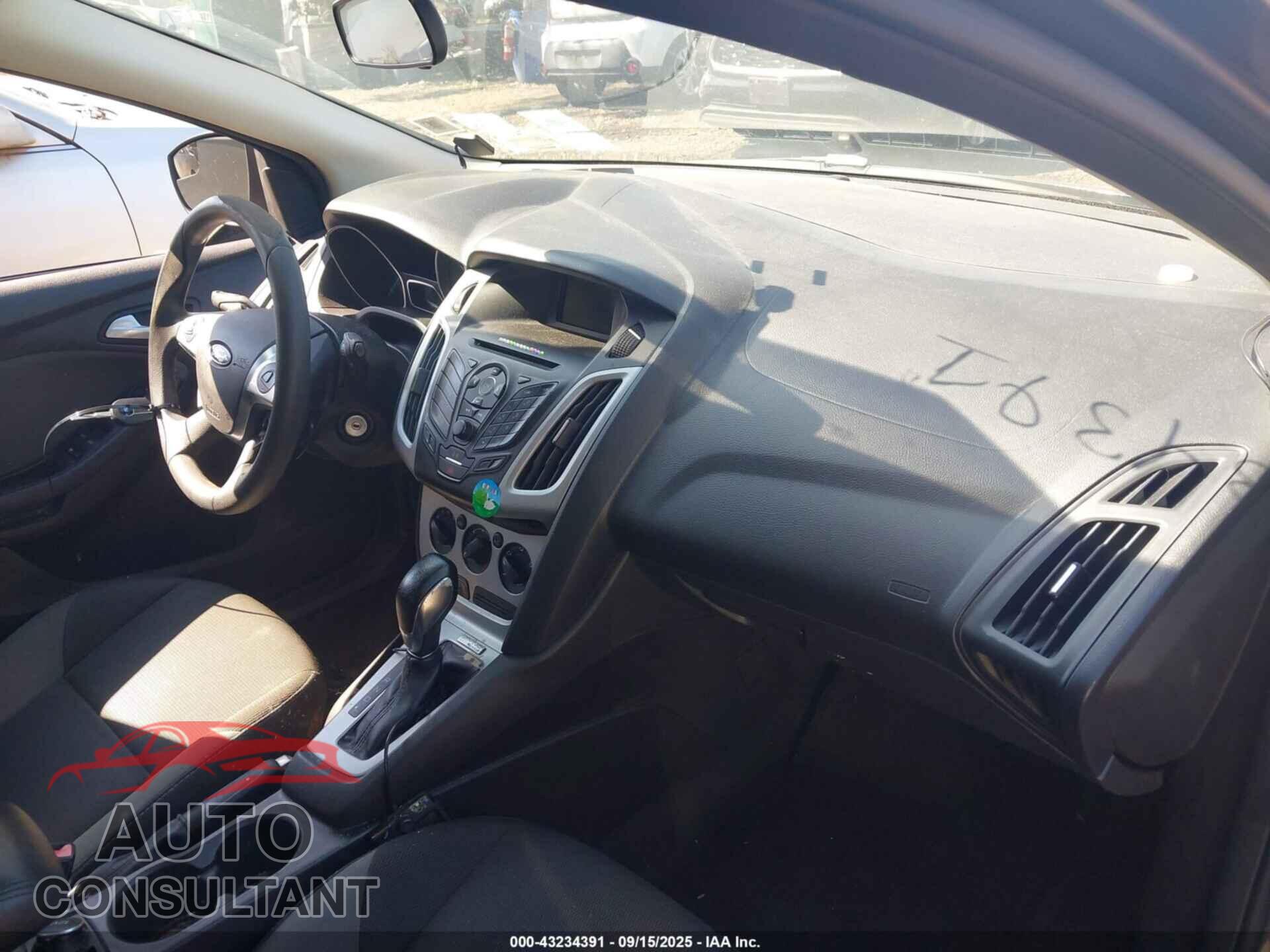 FORD FOCUS 2013 - 1FADP3K27DL278756