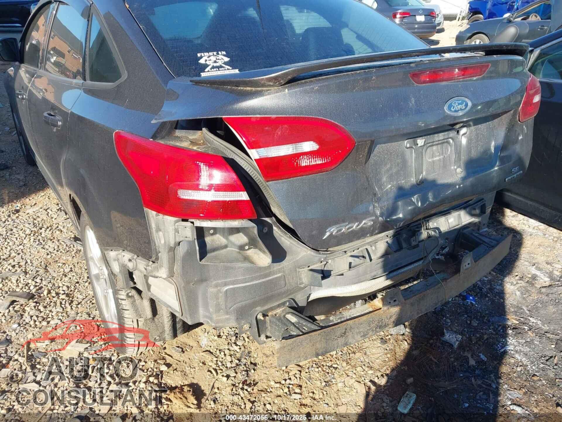 FORD FOCUS 2015 - 1FADP3F25FL302355