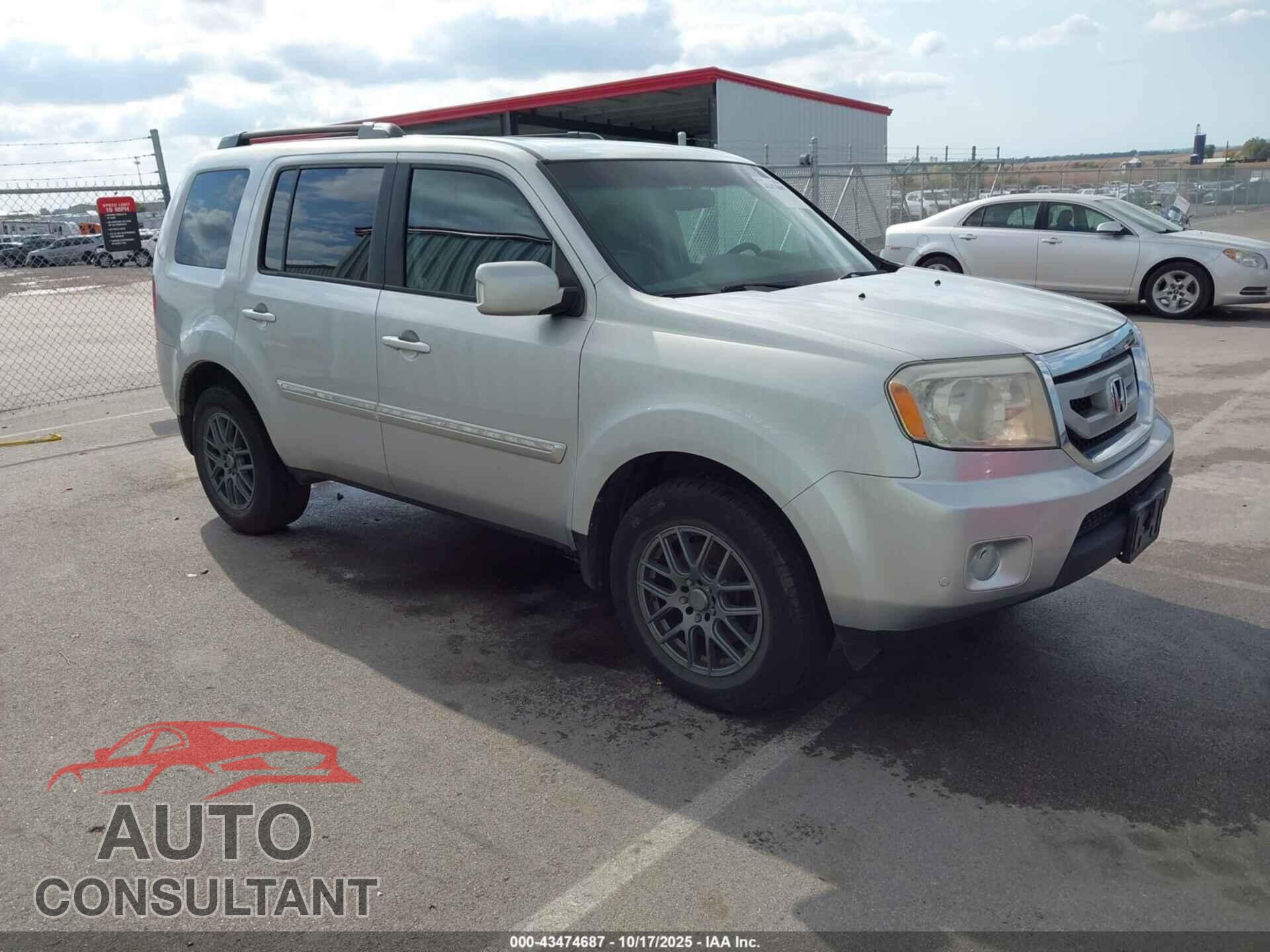 HONDA PILOT 2011 - 5FNYF4H91BB087875