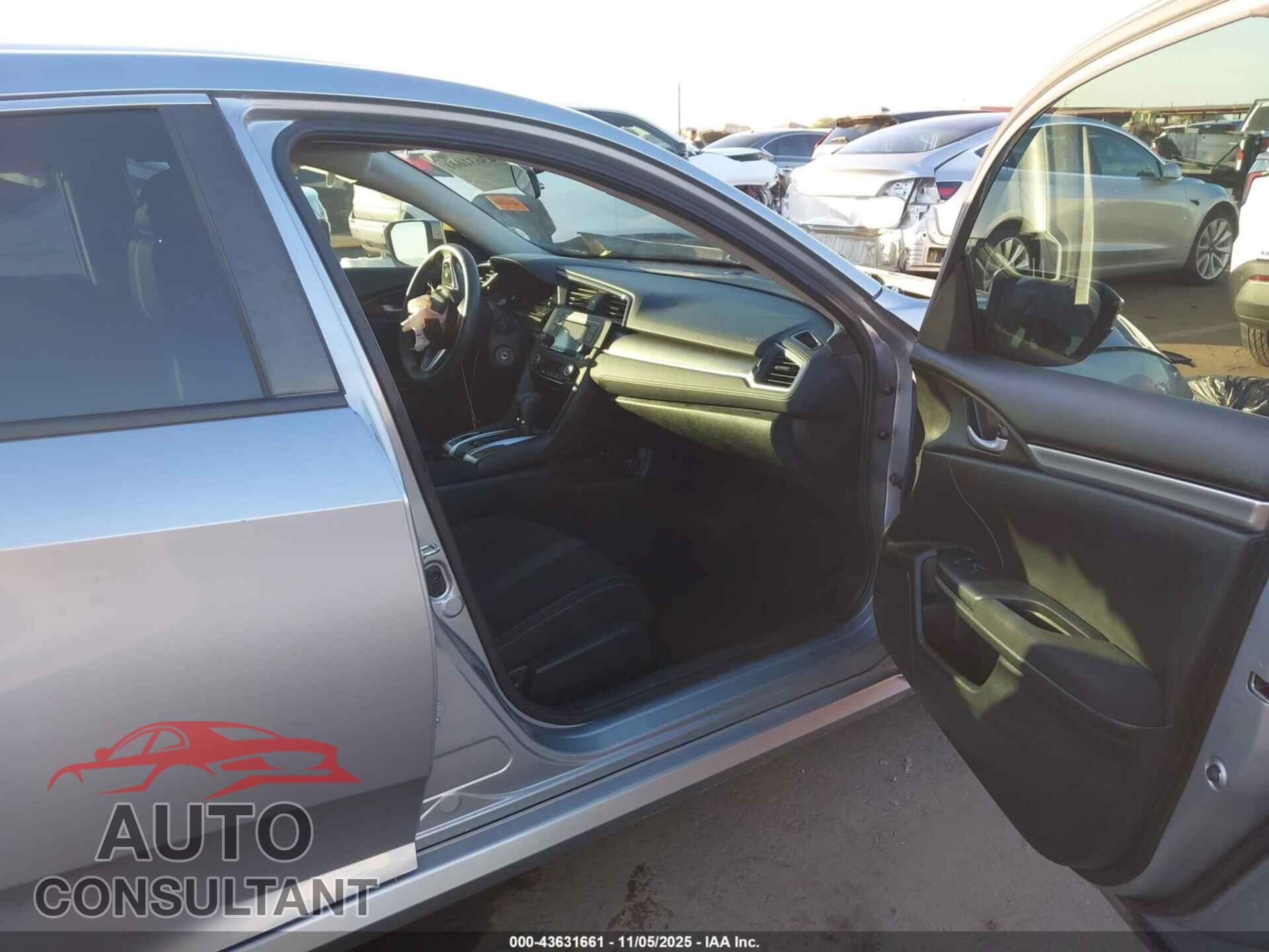 HONDA CIVIC 2018 - 2HGFC2F50JH557554