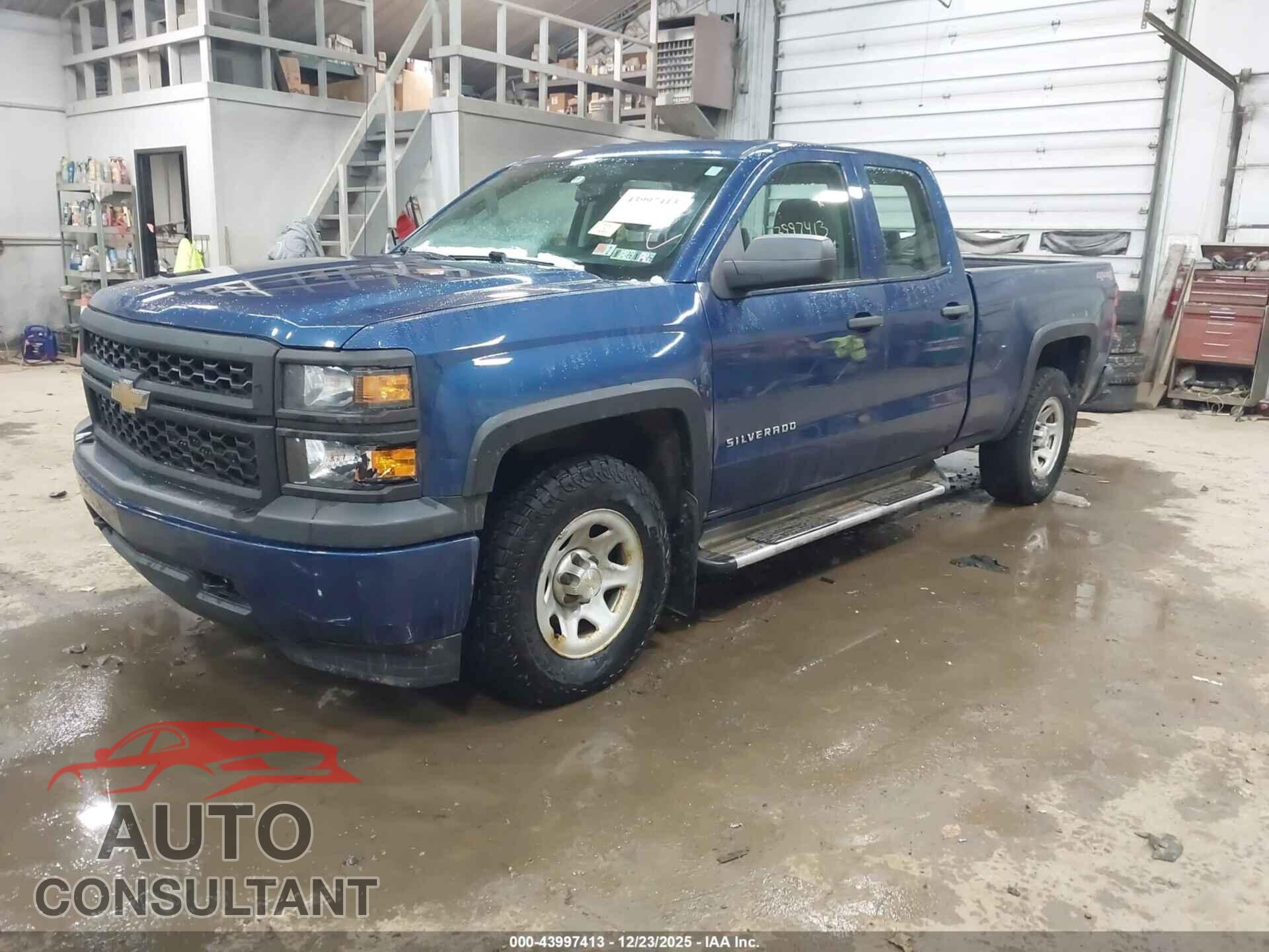 CHEVROLET SILVERADO 1500 2015 - 1GCVKPEC8FZ228893