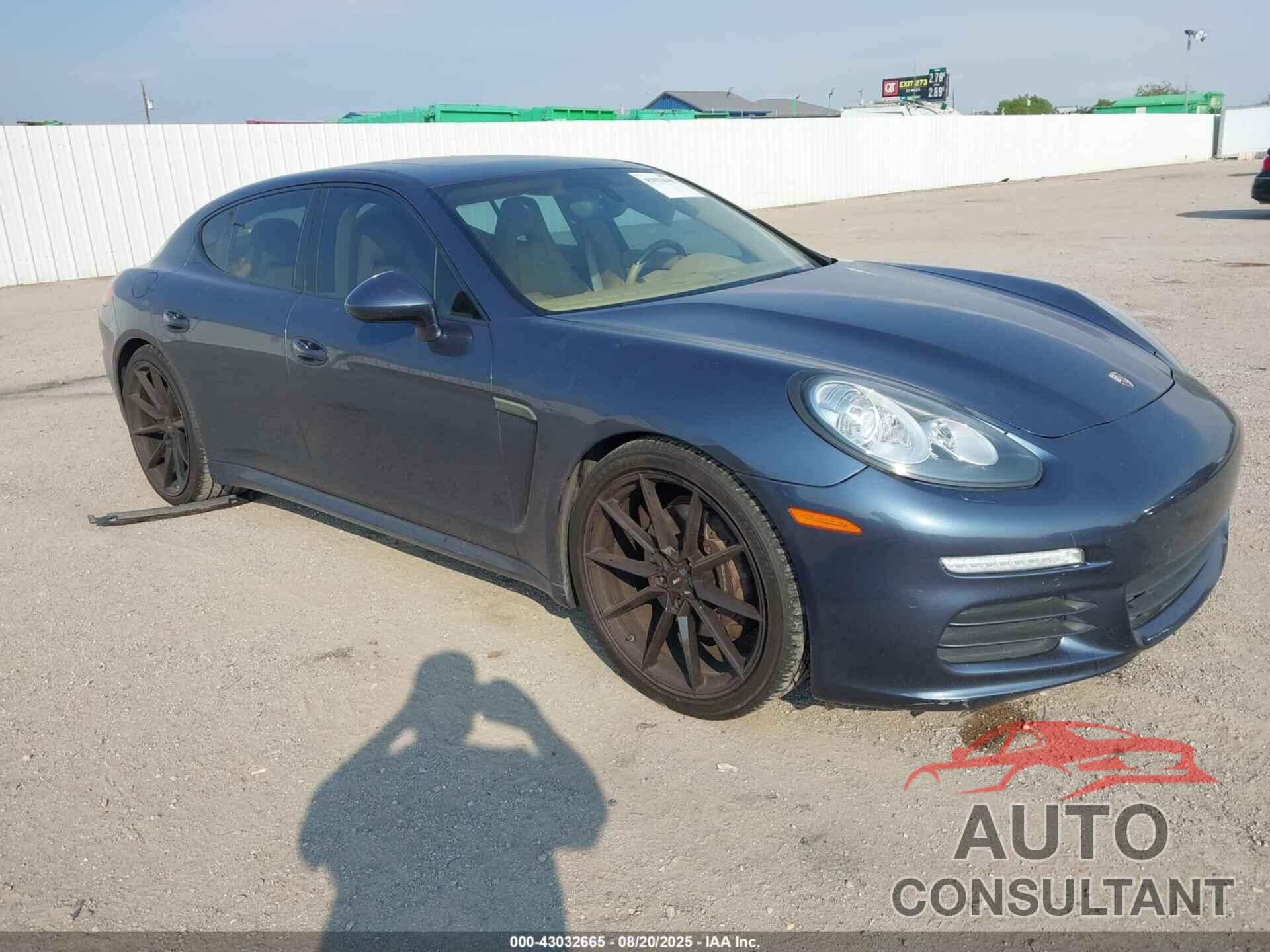 PORSCHE PANAMERA 2015 - WP0AA2A79FL001499