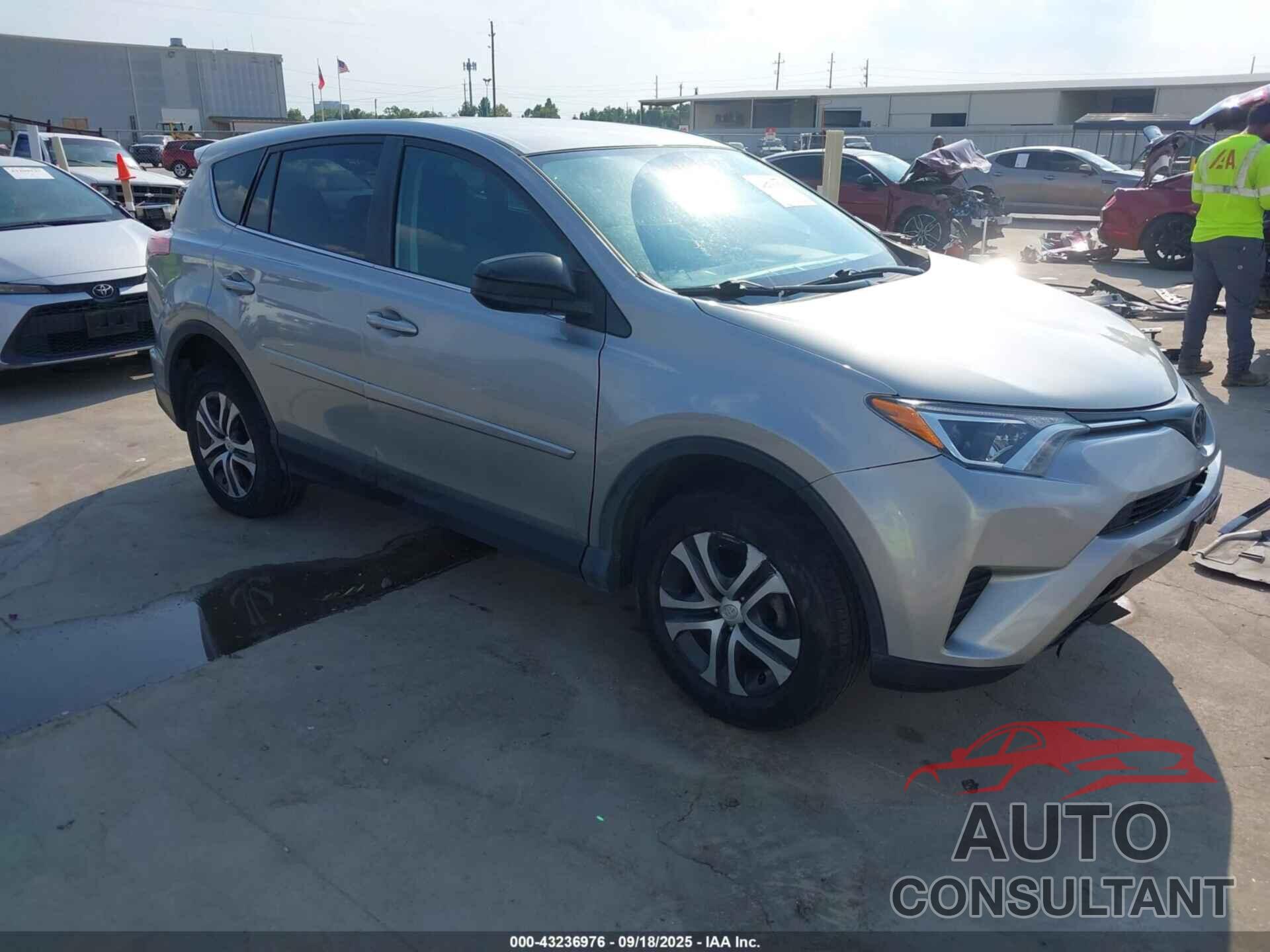 TOYOTA RAV4 2018 - 2T3BFREV7JW723549