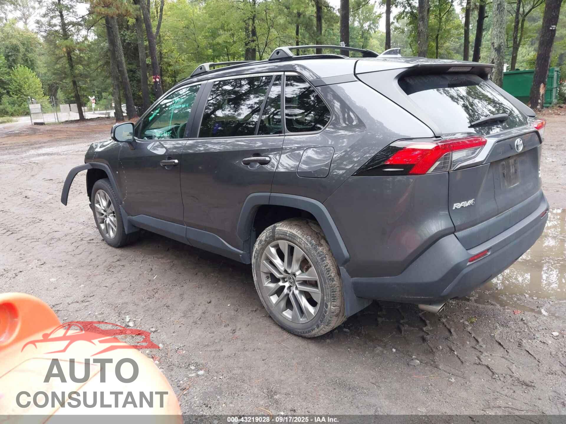 TOYOTA RAV4 2023 - 2T3A1RFVXPC366838