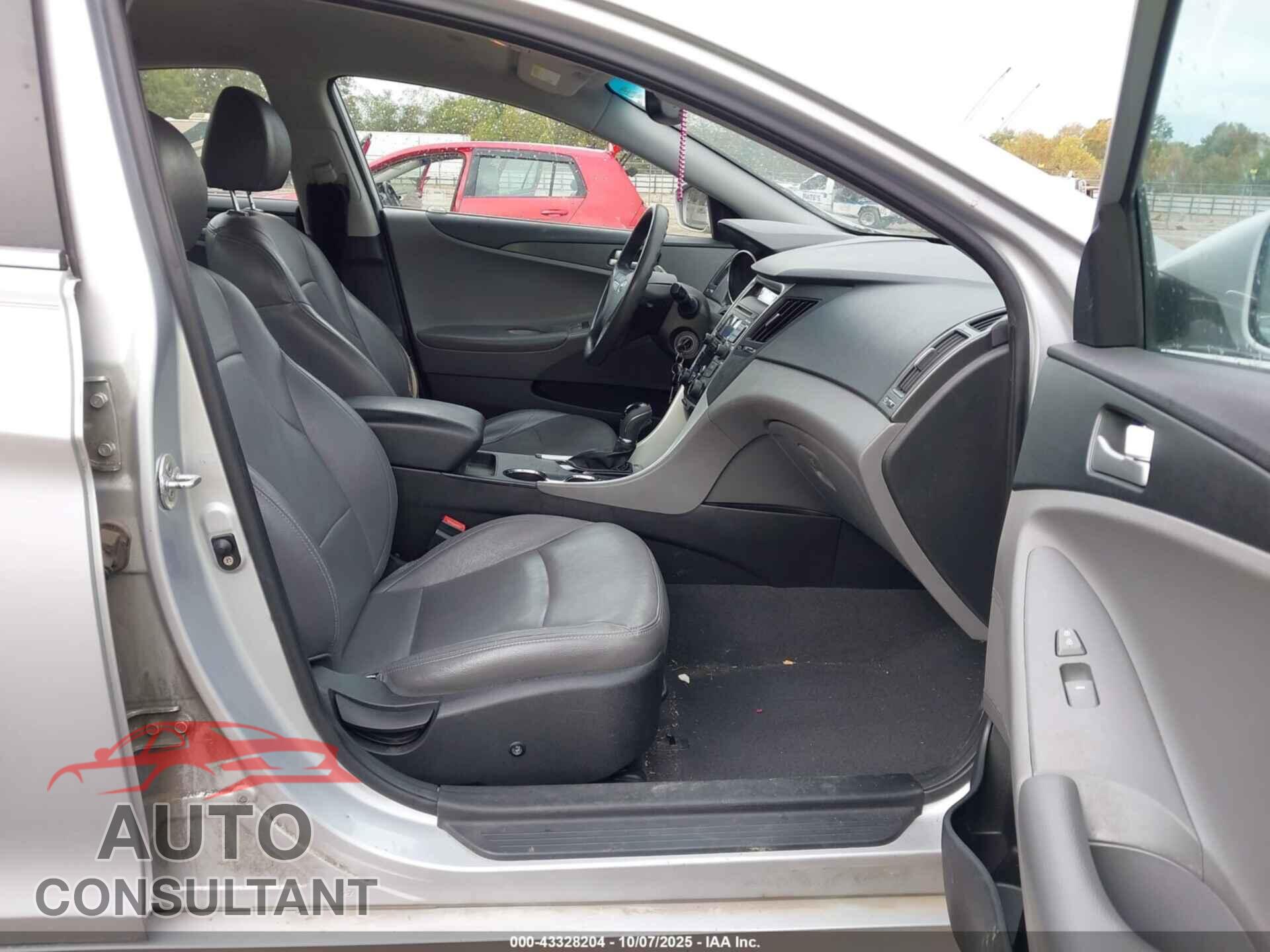 HYUNDAI SONATA 2011 - 5NPEB4AC2BH170253