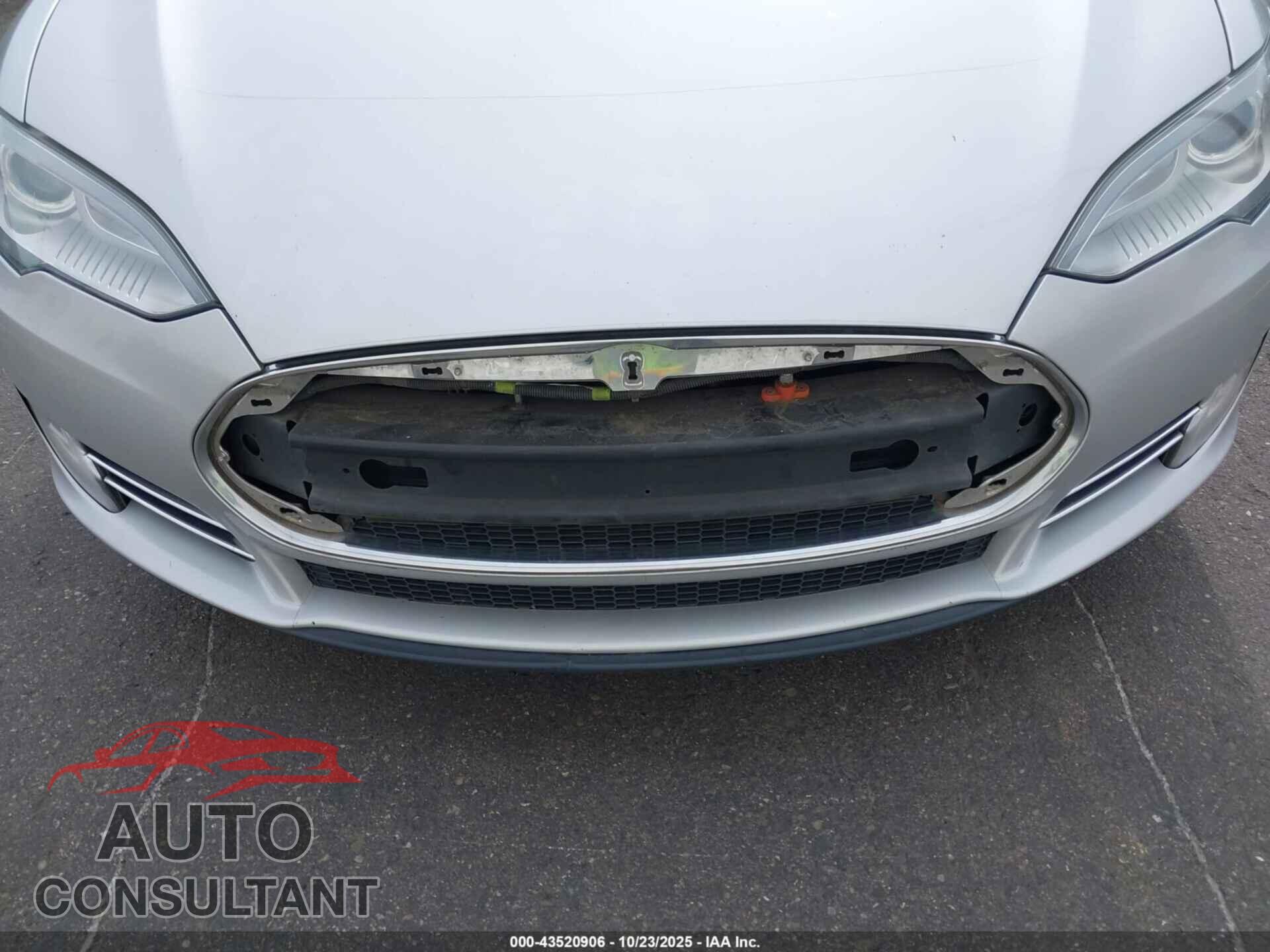TESLA MODEL S 2013 - 5YJSA1CN1DFP26170