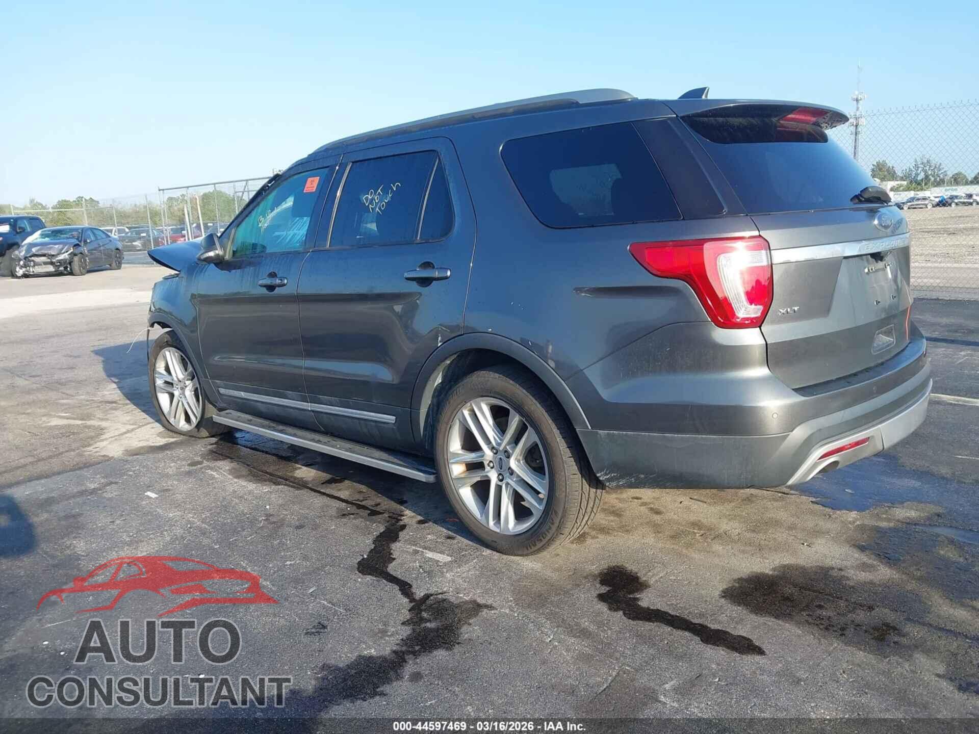 FORD EXPLORER 2017 - 1FM5K7D82HGC82973