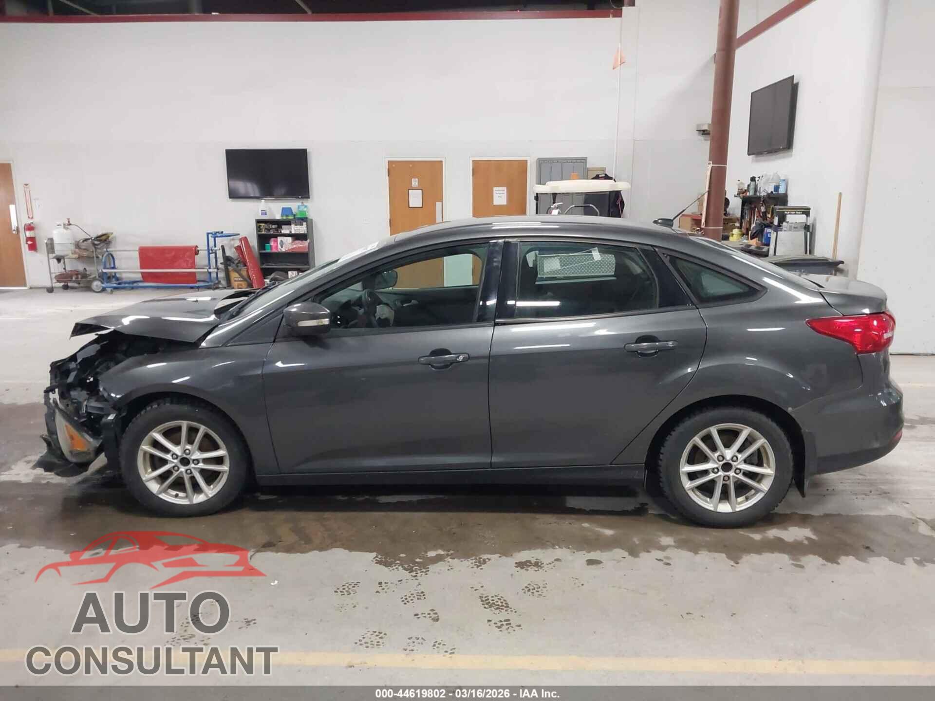 FORD FOCUS 2017 - 1FADP3FE8HL296760