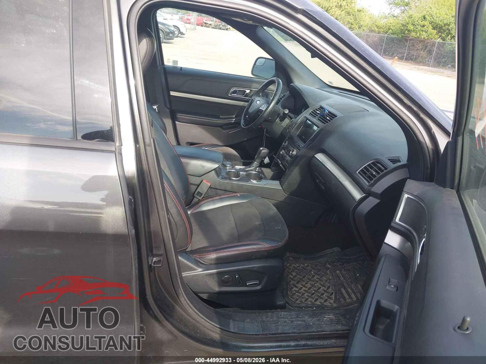 FORD EXPLORER 2018 - 1FM5K8D80JGB64416