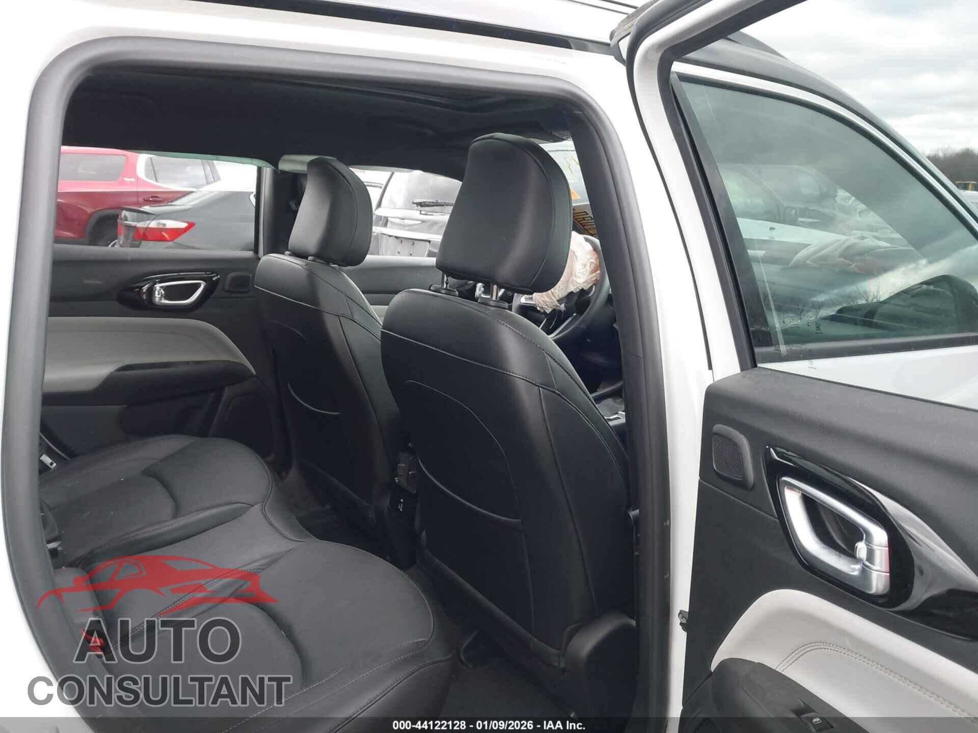 JEEP COMPASS 2023 - 3C4NJDCN8PT519845