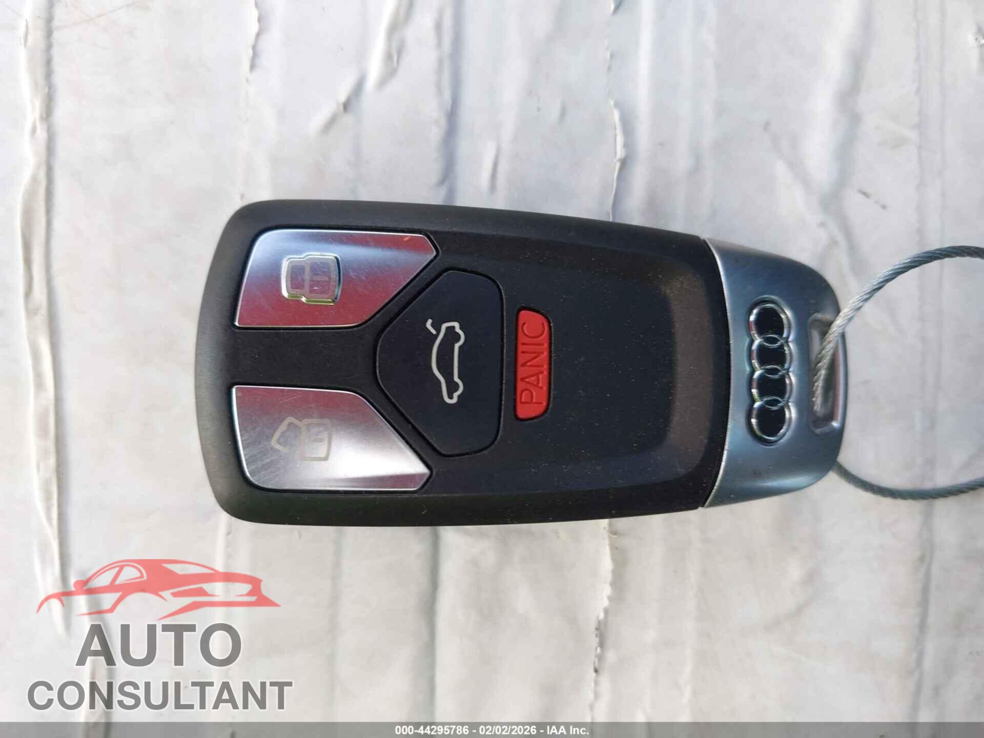 AUDI A4 2018 - WAULMAF48JA105802