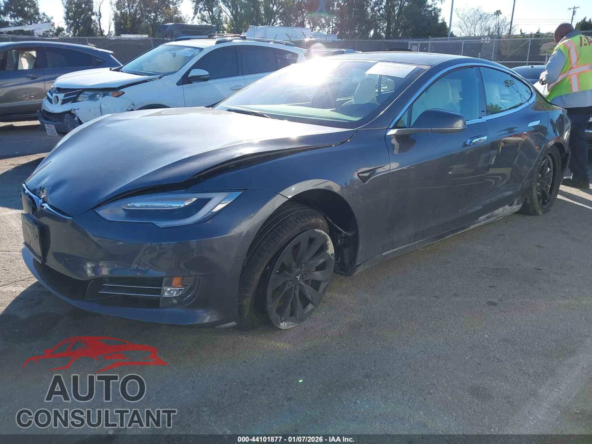 TESLA MODEL S 2017 - 5YJSA1E21HF223750
