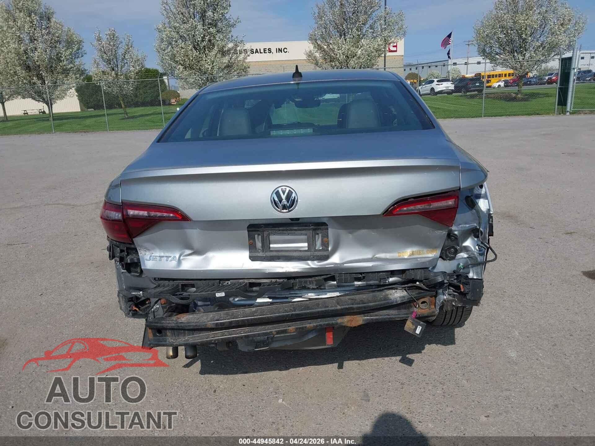 VOLKSWAGEN JETTA 2020 - 3VWEB7BU0LM076521