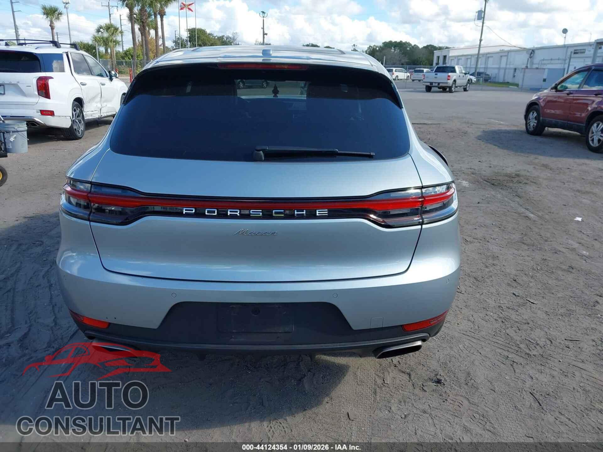 PORSCHE MACAN 2021 - WP1AA2A55MLB00511