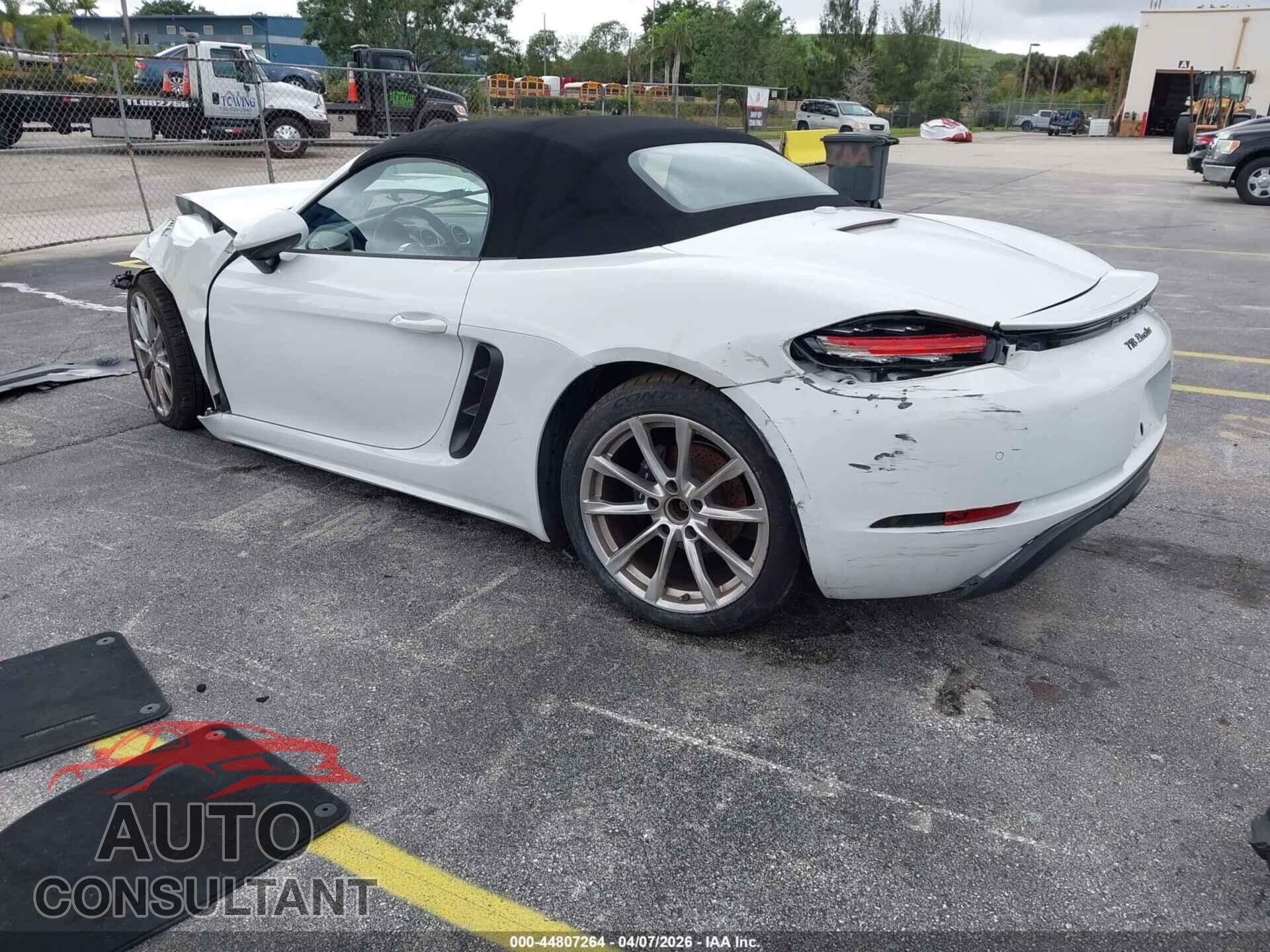 PORSCHE 718 BOXSTER 2017 - WP0CA2A88HS220884