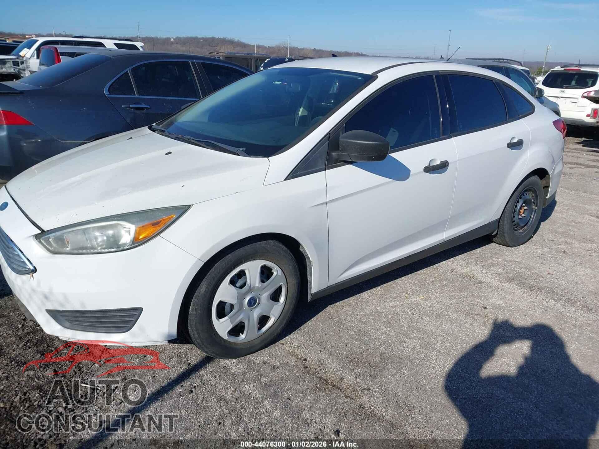 FORD FOCUS 2017 - 1FADP3E27HL210491