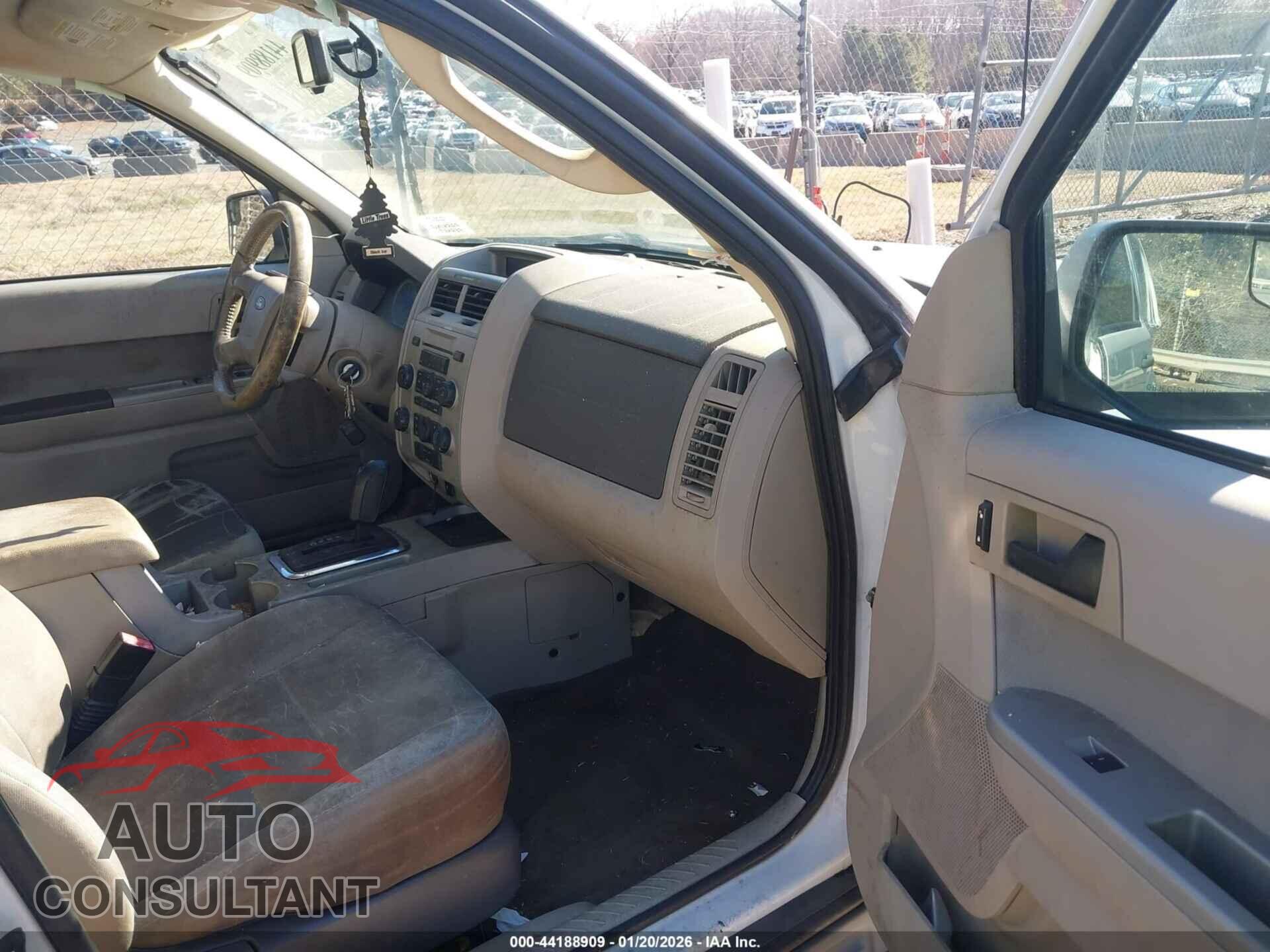 FORD ESCAPE 2010 - 1FMCU9DG6AKC84961