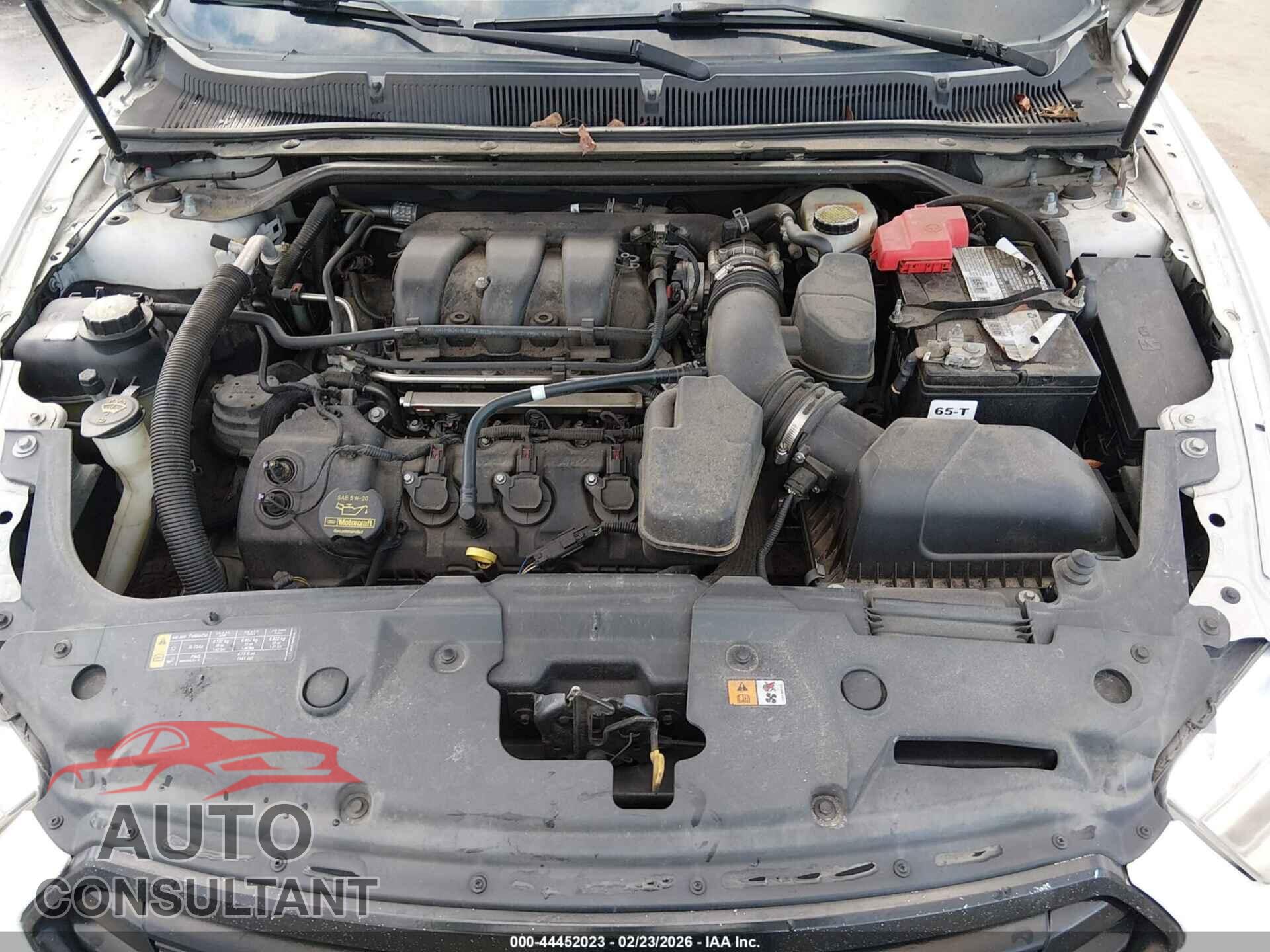 FORD TAURUS 2013 - 1FAHP2E83DG141513