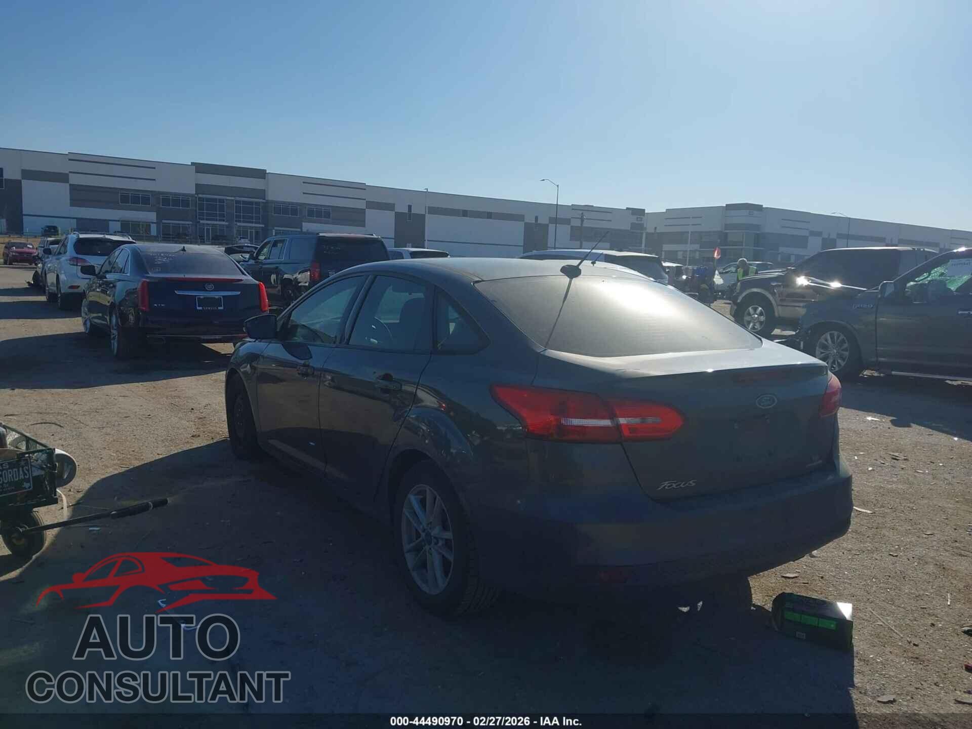 FORD FOCUS 2015 - 1FADP3F28FL323491
